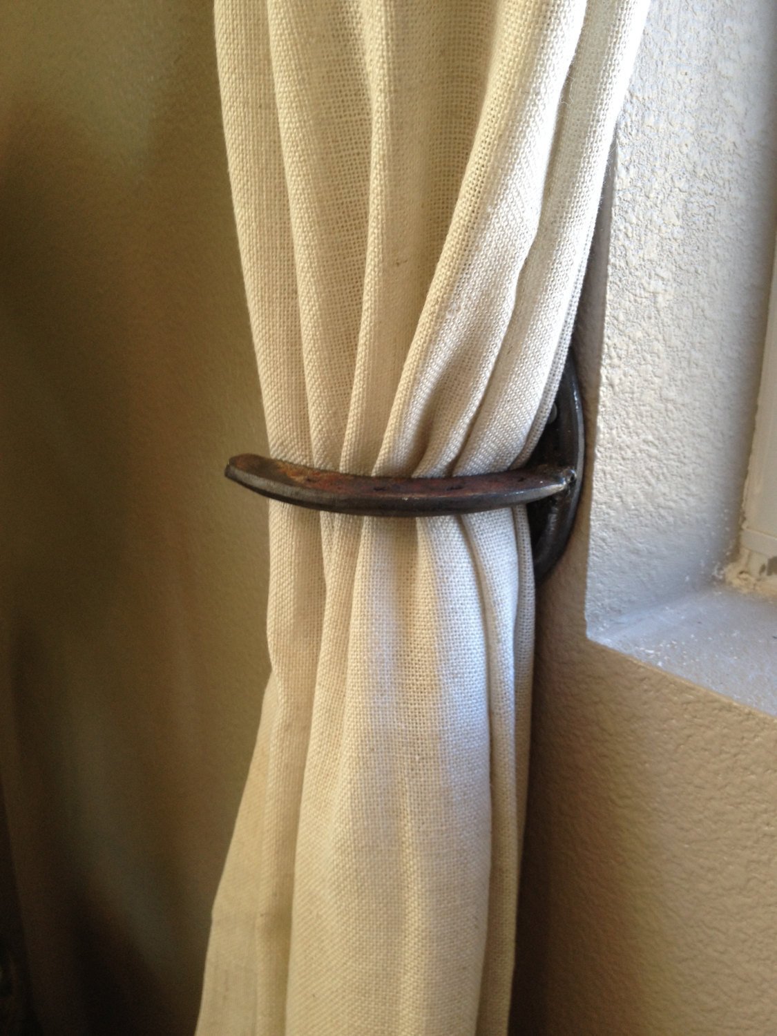 Rustic Horseshoe Curtain Rod Holders & Tie Backs - Natural Metal Window & Sliding Door Hangers - Perfect for Farmhouse, Cabin & Rustic Home Decor