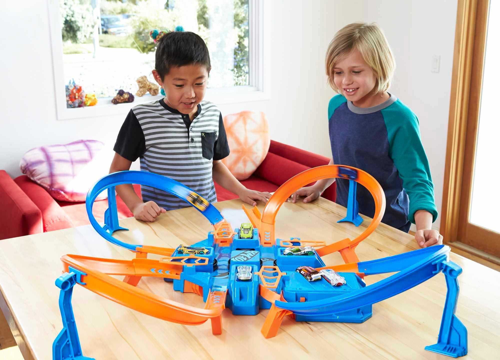 Hot Wheels 50-Piece Assorted Die-Cast Car Pack & Criss Cross Crash Track Set - Amazon Exclusive Toy Cars for Kids - Perfect for Racing, Collecting, and Birthday Gifts