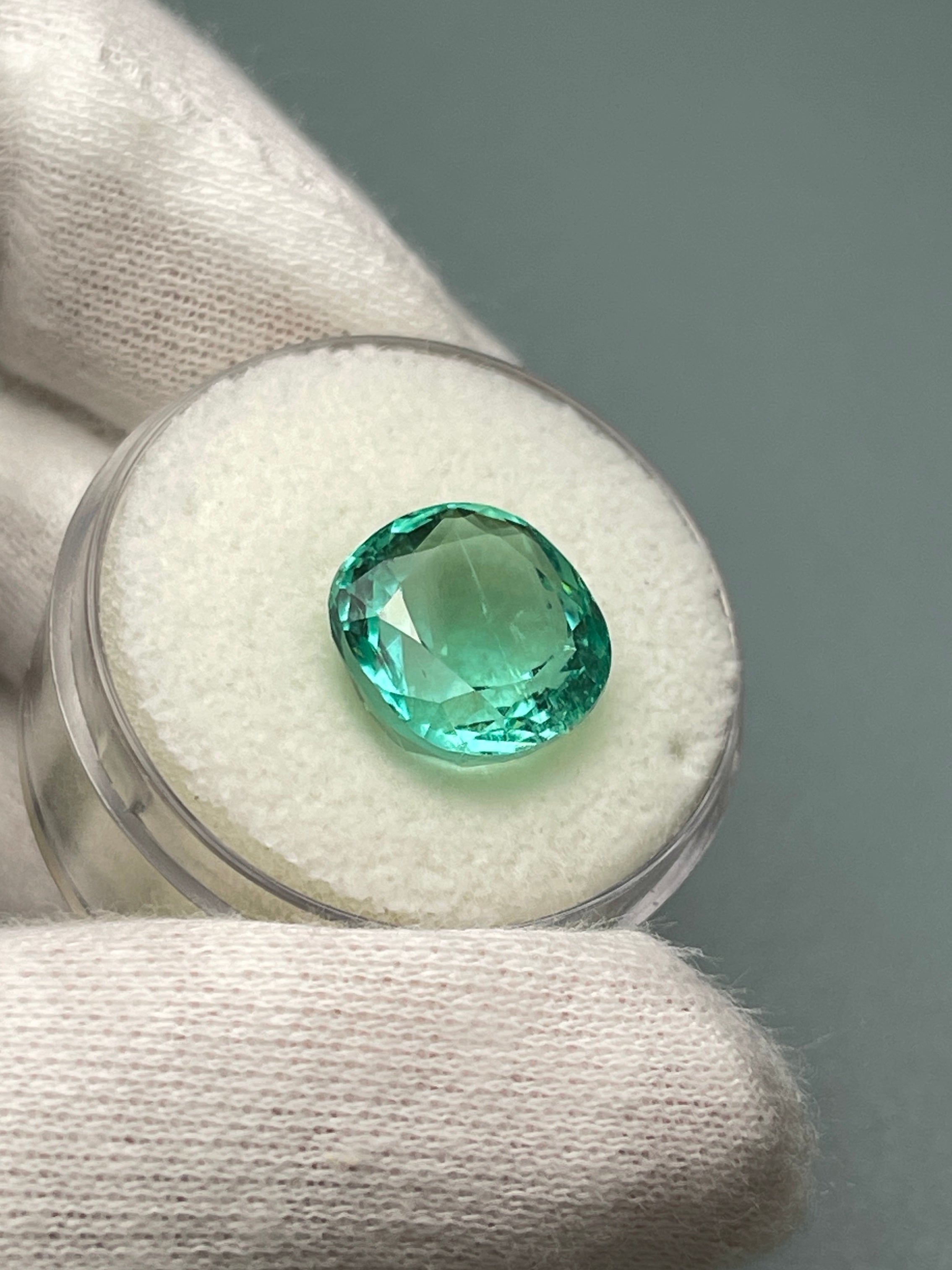 6.38 Carat 11x11mm Luminous Bluish-Green Natural Loose Colombian Emerald Cushion Cut Gemstone for Jewelry Making & Engagement Rings - Perfect for Custom Pendants, Earrings & Luxury Gifts