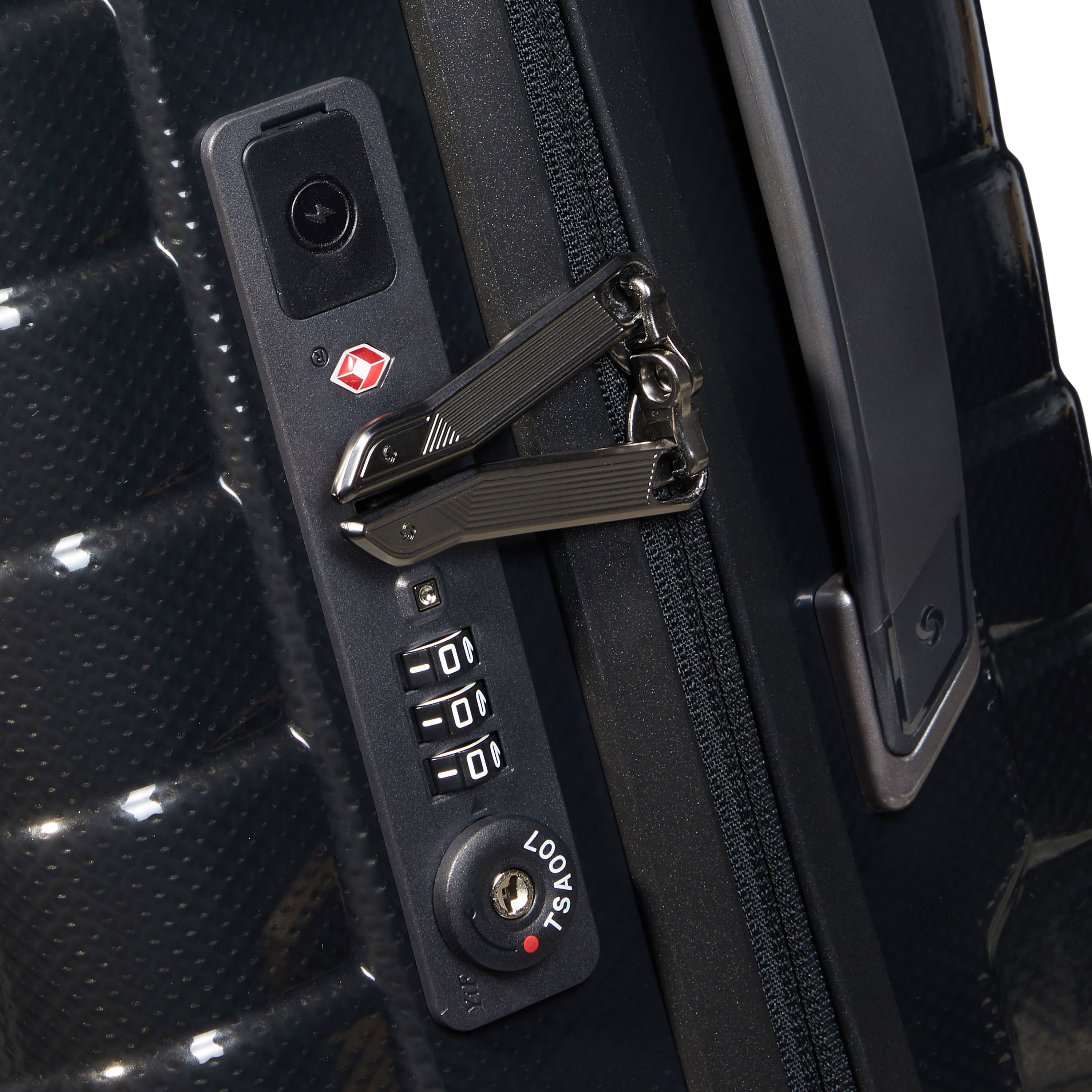 Samsonite Proxis Expandable Spinner Carry On Luggage - Lightweight 20