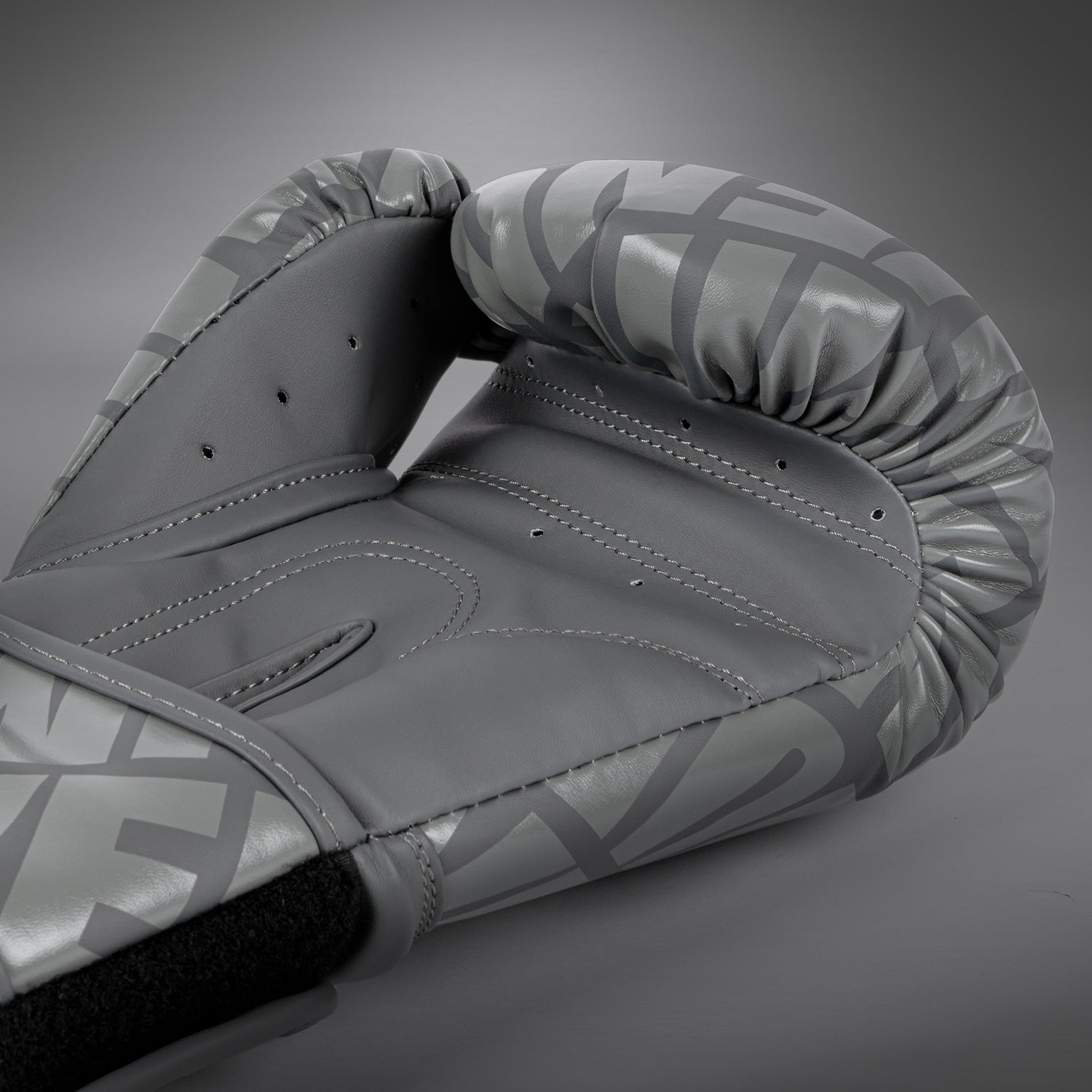 Venum Contender 1.5 XT Kids Boxing Gloves - Graphite Black | Youth Training Gloves for Boxing, MMA & Kickboxing | Perfect for Sparring, Bag Work & Competition