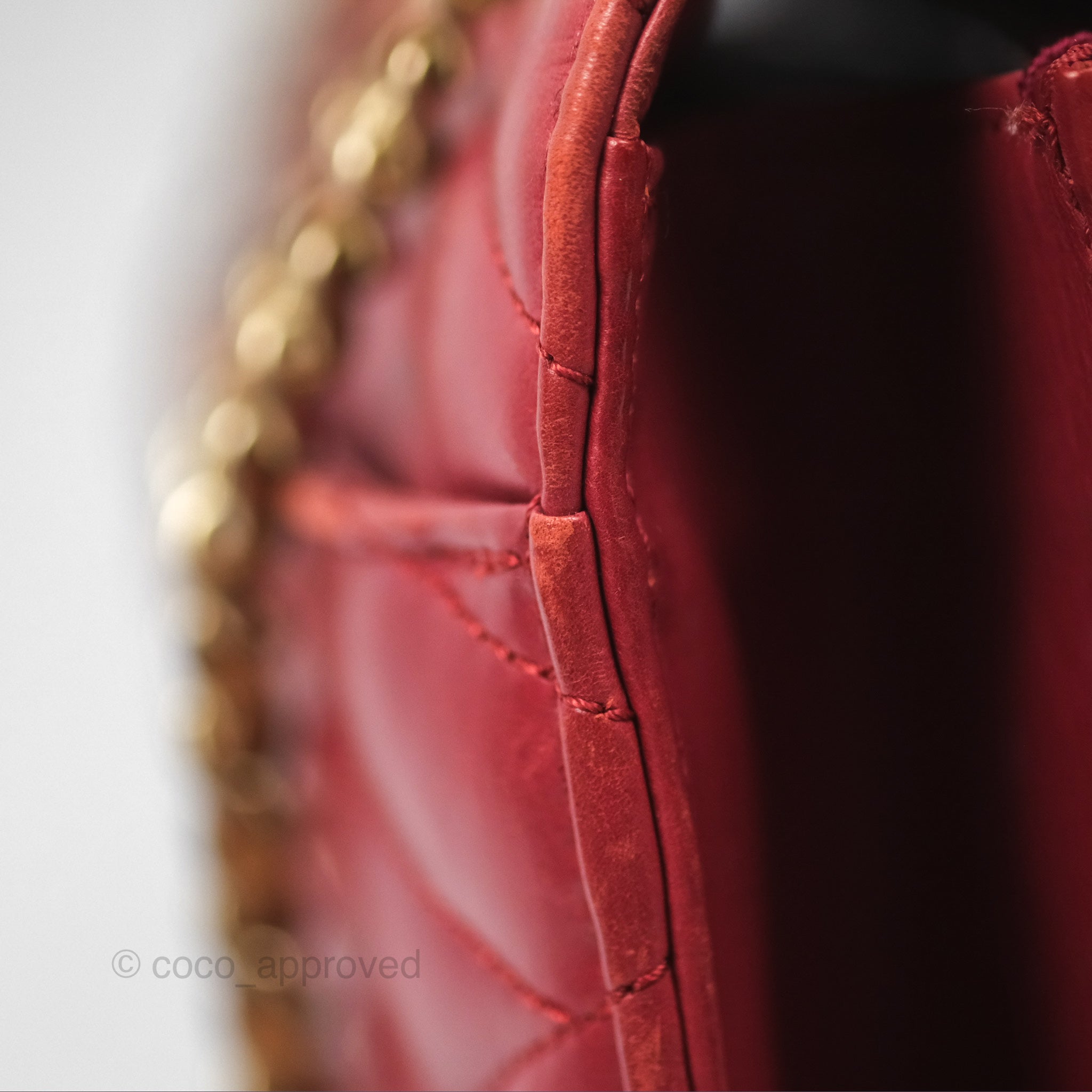 Chanel Chevron Shoulder Bag in Red Calfskin Leather with Aged Gold Hardware - Luxury Crossbody Purse for Women, Perfect for Parties, Date Nights & Special Occasions