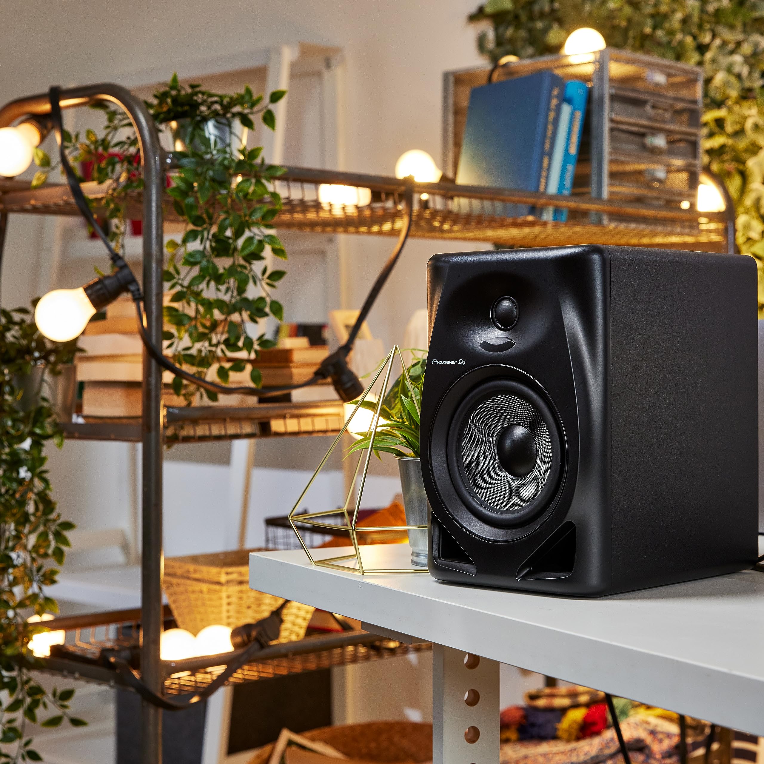 Pioneer DJ DM-50D 5-inch Professional Studio Monitor Speakers (Pair, Black) - High-Quality Active Nearfield Monitors for DJing, Music Production & Home Studio Use