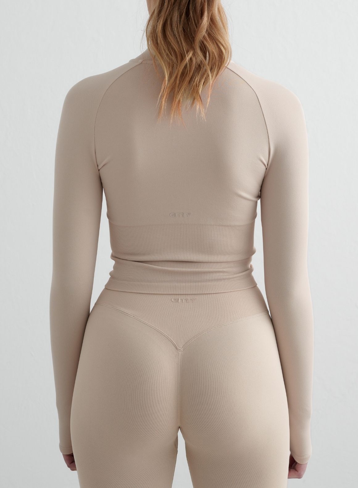 Stylish Clay Shape Seamless Zip Jacket for Women - Trendy Lightweight Outerwear for Casual Wear, Travel & Outdoor Activities