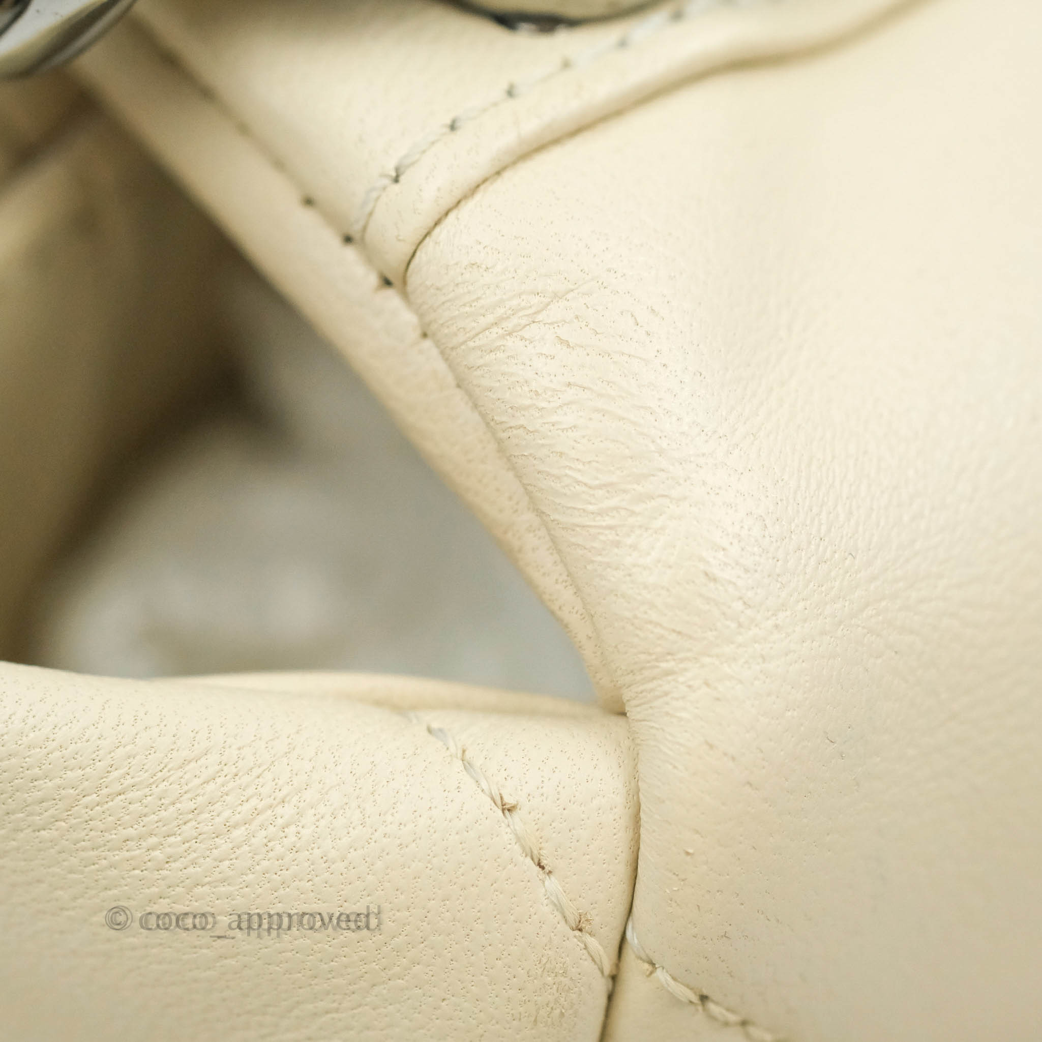 Chanel 19 Medium Flap Bag in Beige Cream Goatskin Leather with Mixed Hardware - Luxury Designer Handbag for Women, Perfect for Work, Travel and Special Occasions