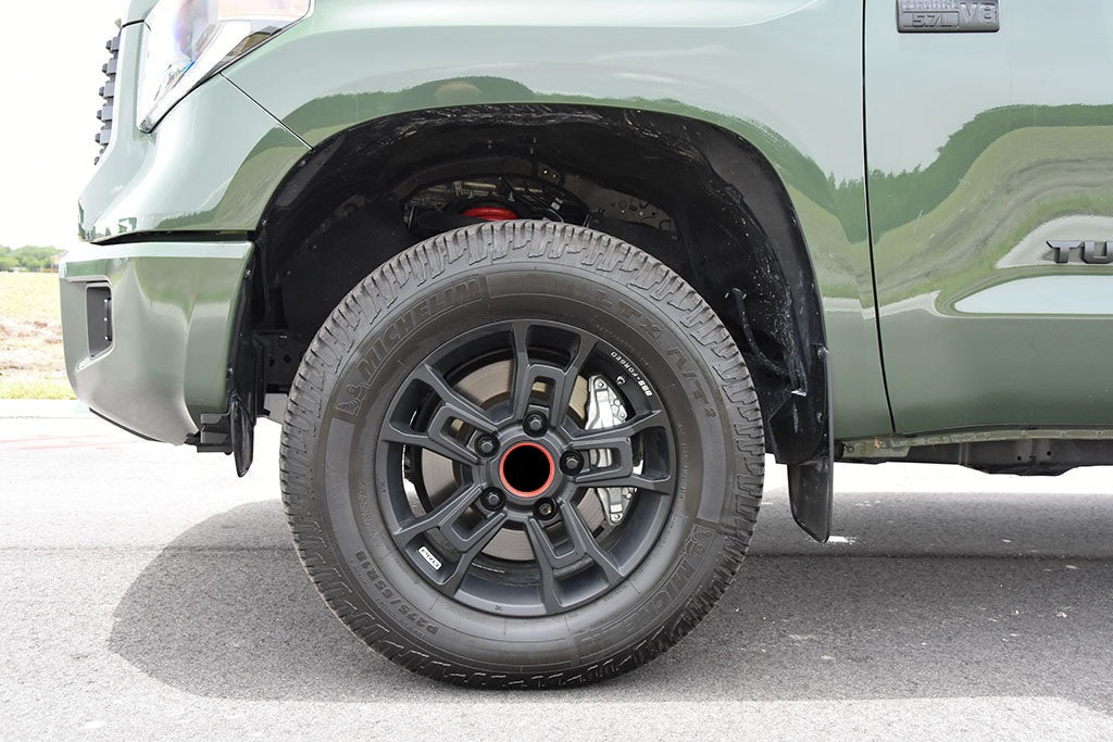 18-Inch Black Pro Style Alloy Wheels for Toyota Land Cruiser, Tundra & Sequoia - Durable Off-Road Rims for Adventure & Urban Driving