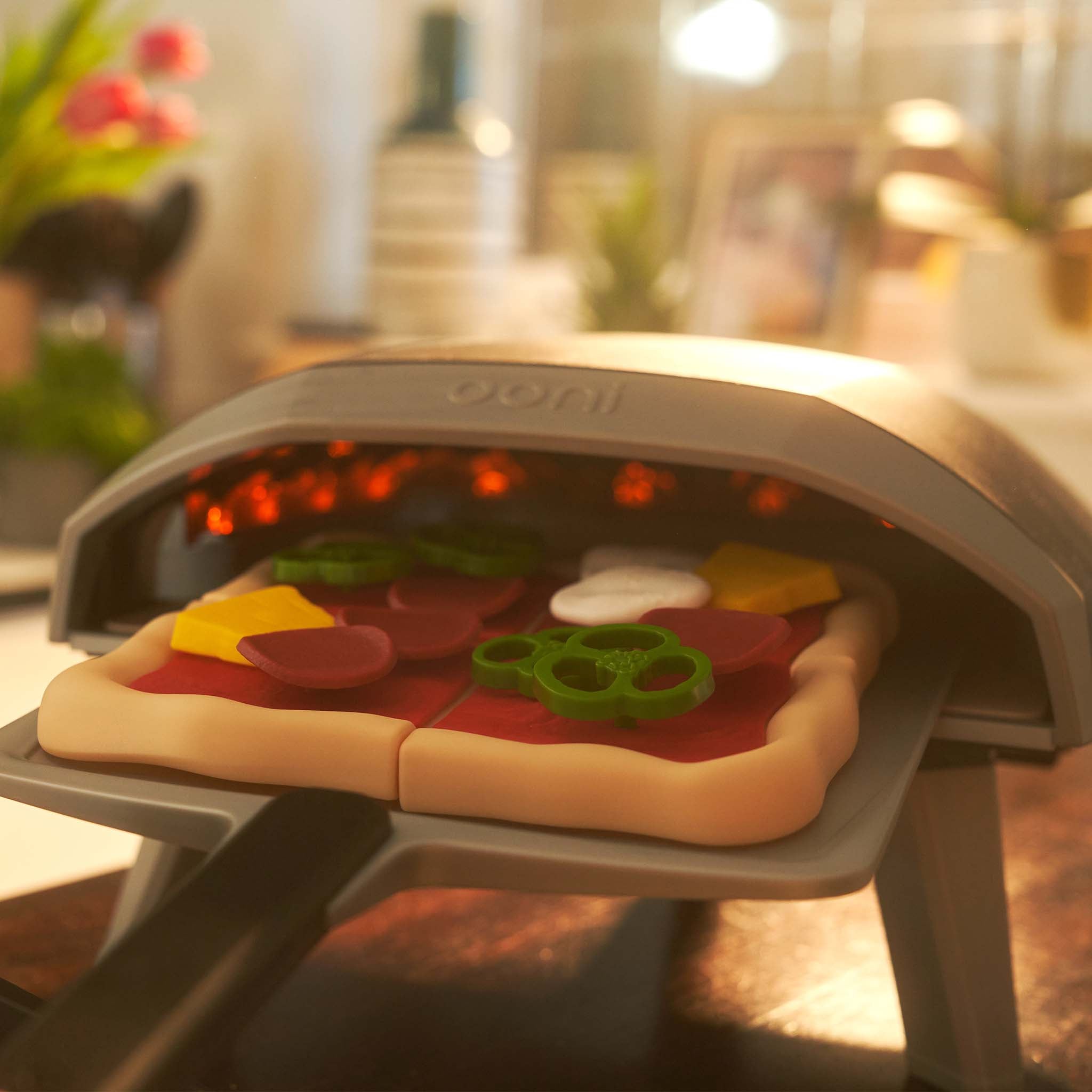 Casdon Ooni Toy Pizza Topping Station - Kids Pretend Play Kitchen Set for Creative Cooking Fun | Perfect for Role Play, Birthday Gifts & Educational Toys