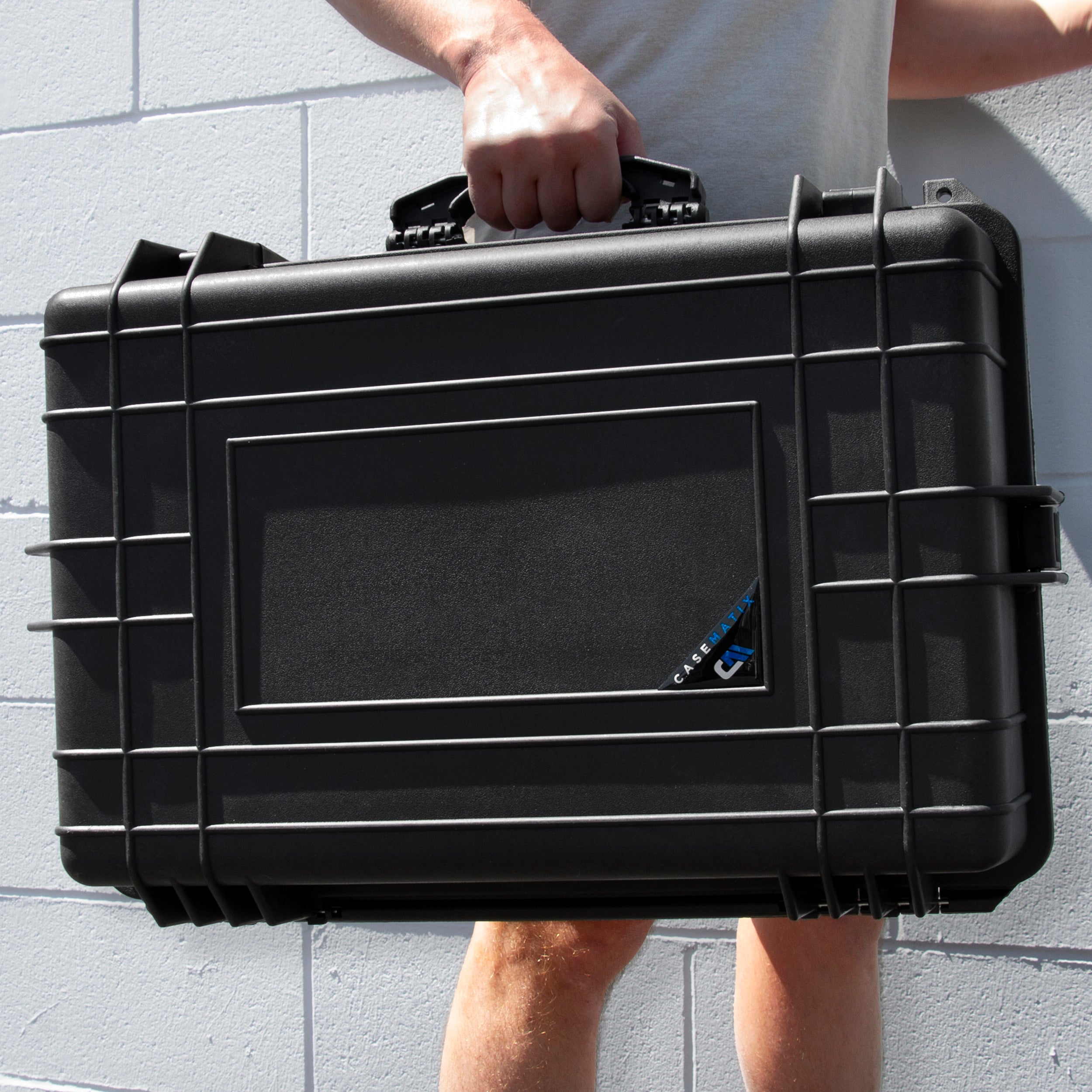 CASEMATIX Waterproof Travel Case for Starlink Standard Actuated V2 Dish Kit - Protective Storage for Router, Cables & Adapters | Perfect for Camping, RV Trips & Outdoor Satellite Internet Use