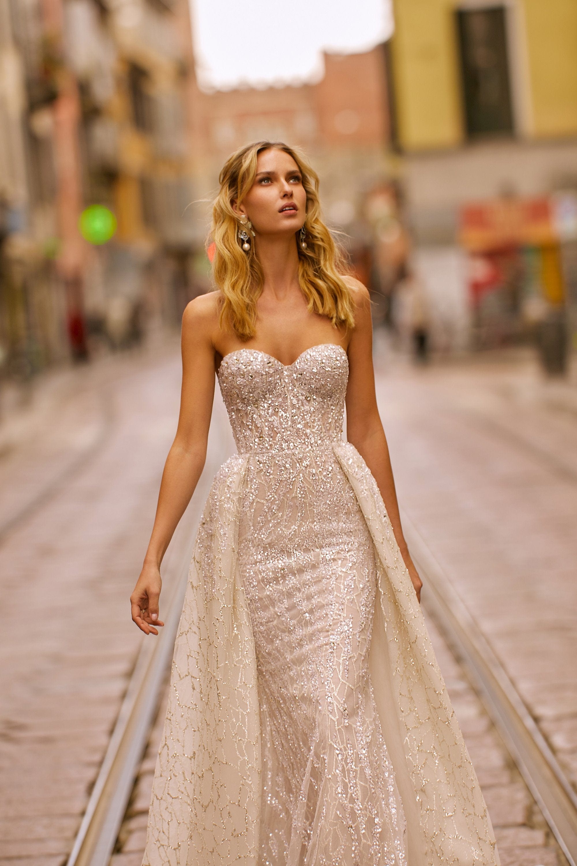 Berta 2008 Women's Dress Size 8 - Elegant Evening Gown for Parties, Weddings & Special Occasions