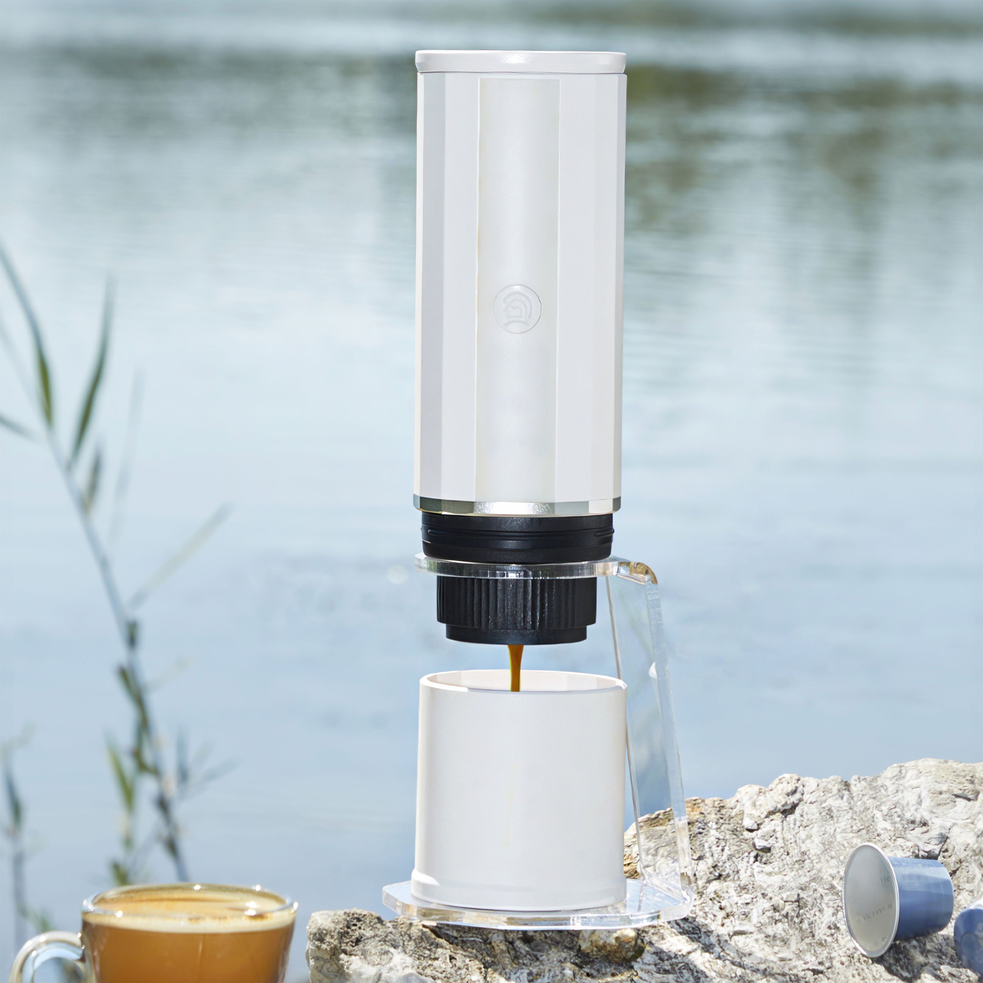 Heropresso Portable Espresso Maker - Handheld Coffee Machine for Camping, Travel & Office - 15Bar Pressure Manual Espresso Maker with USB Rechargeable Battery - Perfect Gift for Coffee Lovers