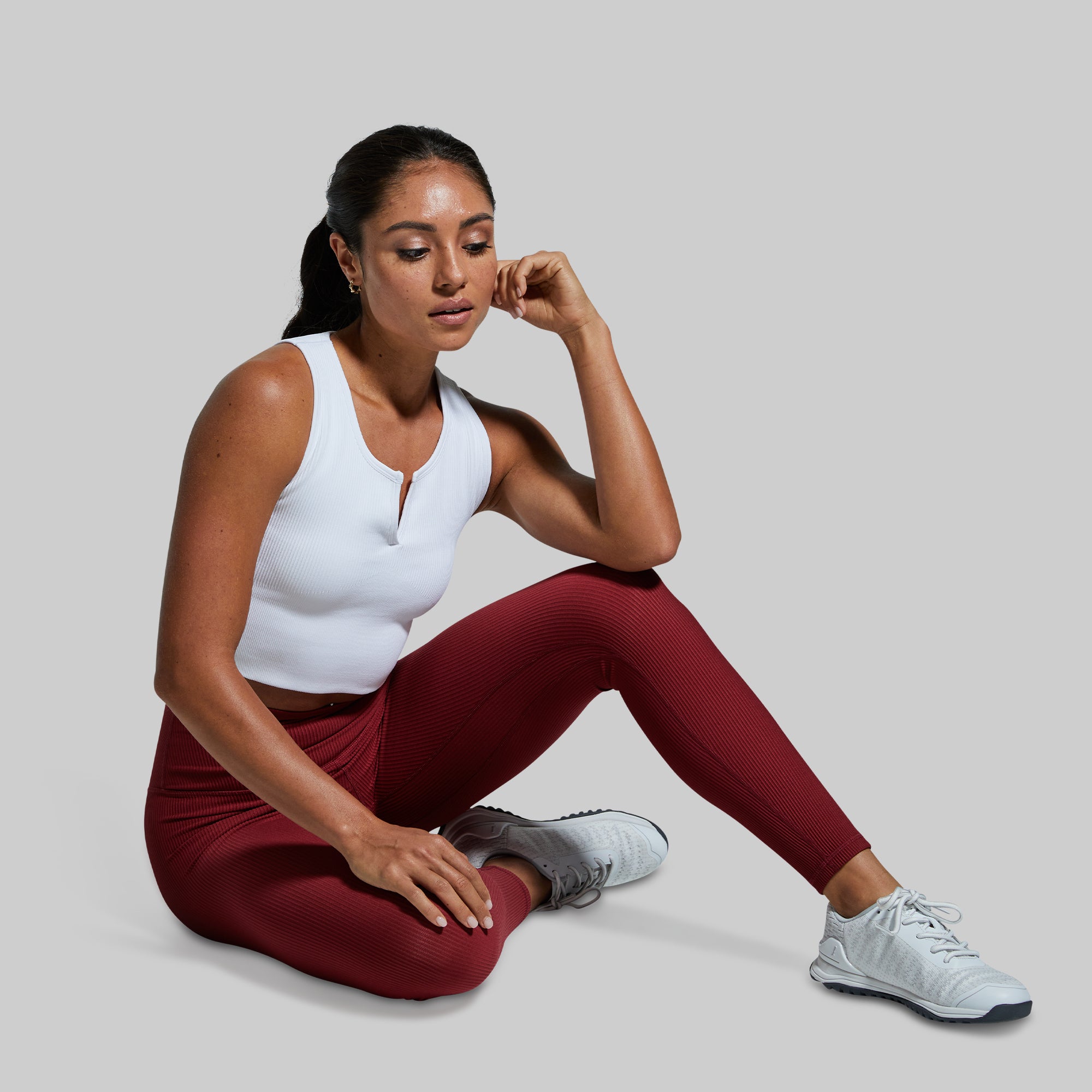 Seamless Crop Tank Top for Women - Comfortable & Stylish Workout & Yoga Top (White) | Perfect for Gym, Running, and Casual Wear