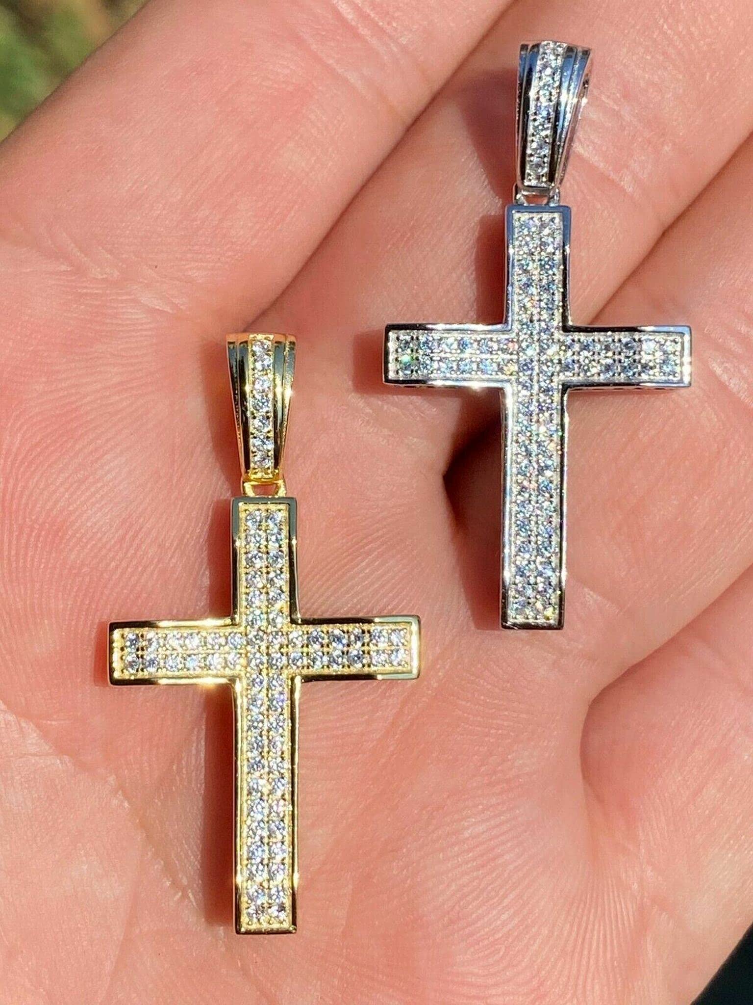HarlemBling 925 Sterling Silver Iced Cross Pendant with 0.8ct D VVS Moissanite - 1