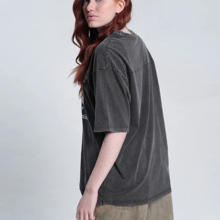 VULK Unisex Survivor Graphic T-Shirt - Comfortable Cotton Tee for Men & Women - Perfect for Casual Wear, Gym, and Outdoor Activities