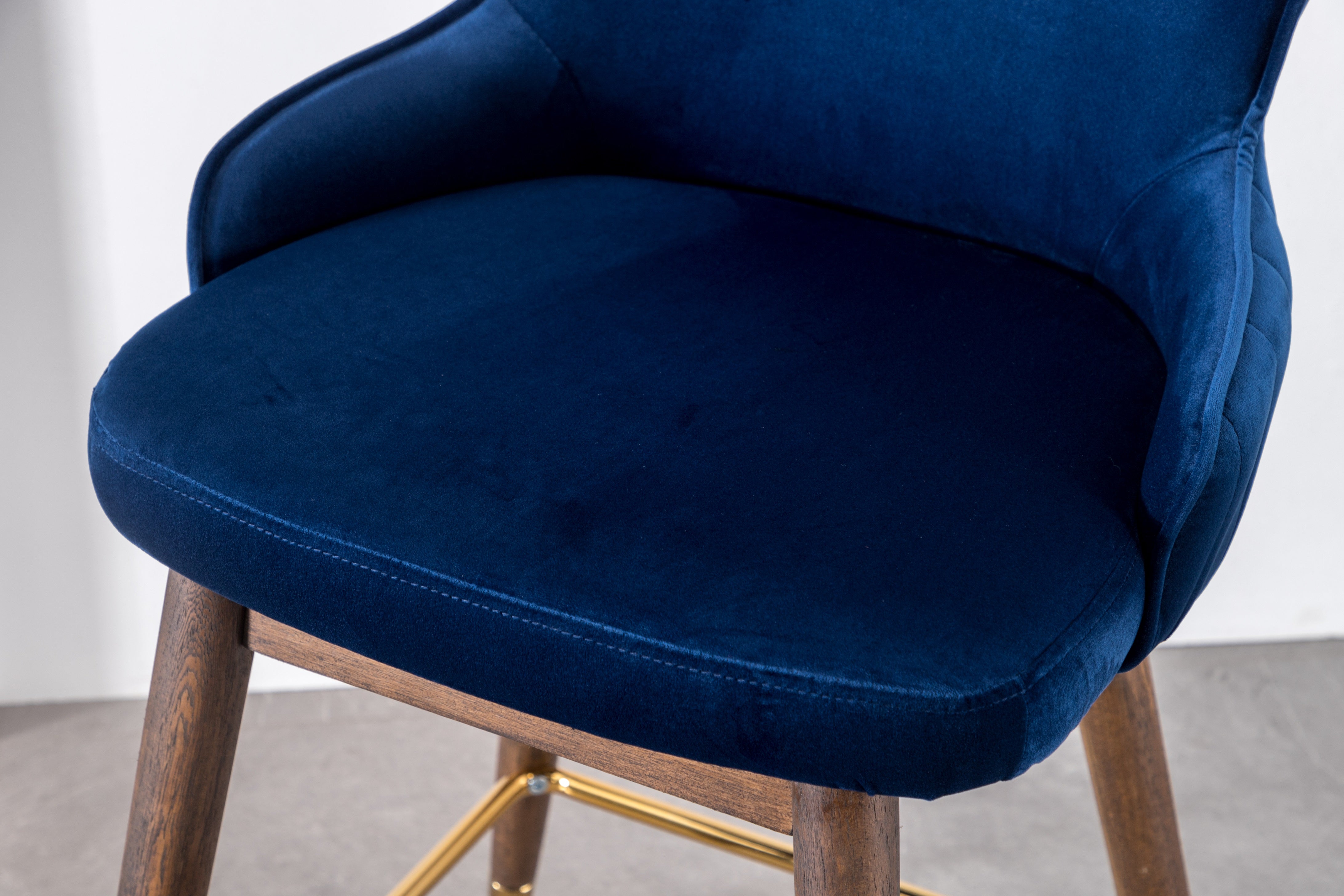 Roundhill Furniture Leland Fabric Upholstered Counter Height Wingback Bar Stools, Blue, Set of 2 - Perfect for Kitchen Islands, Breakfast Nooks & Home Bars