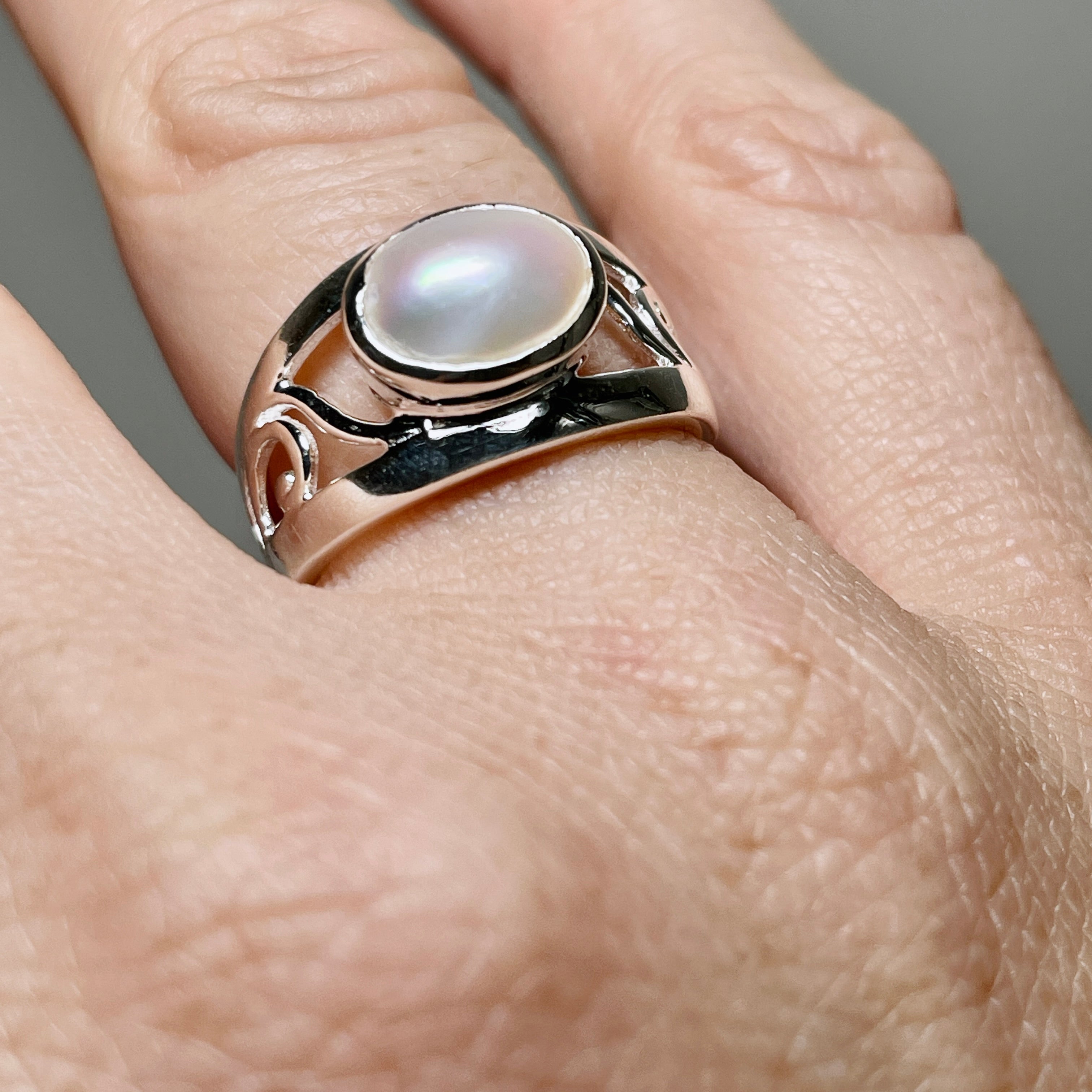 Pearl Oval Cabochon Boho Decorative Ring R3820 - Elegant Handmade Jewelry for Women, Perfect for Weddings, Parties & Everyday Wear