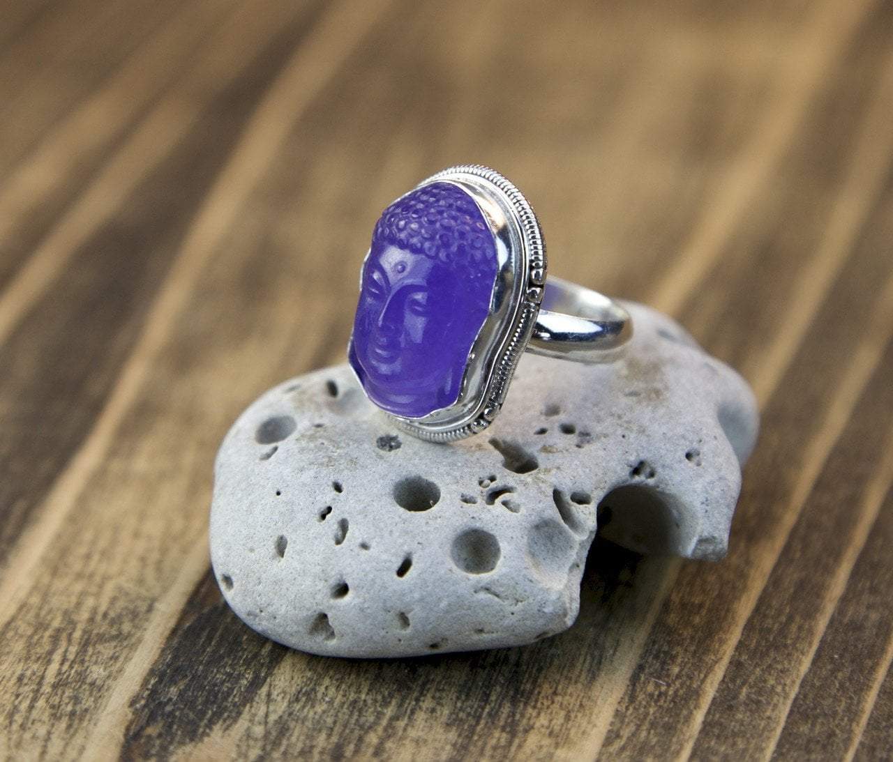 Amethyst Buddha Head Ring - Spiritual Healing Jewelry for Meditation & Positive Energy - Perfect for Yoga, Mindfulness & Gift Giving