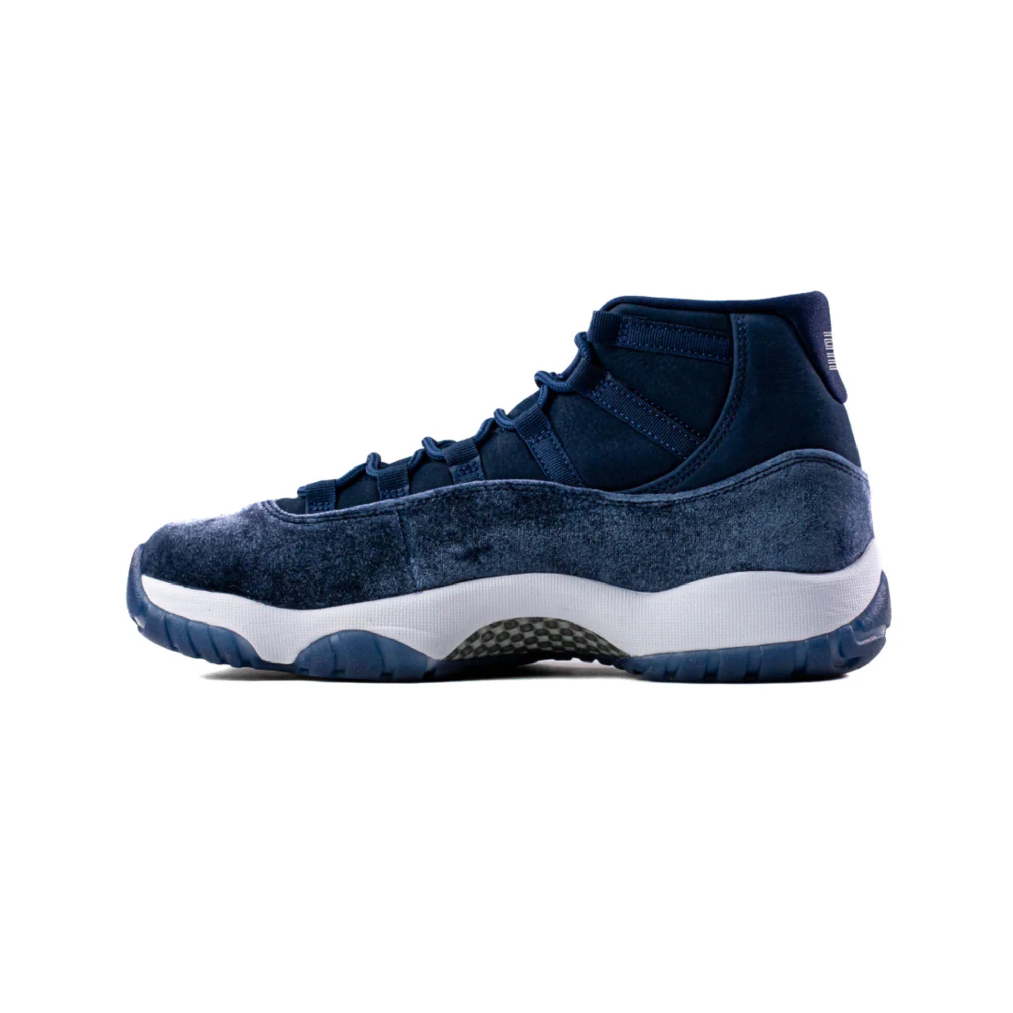 Air Jordan 11 Retro 'Midnight Navy' Women's Basketball Shoes (2022) - Stylish Sneakers for Casual Wear, Gym & Street Fashion
