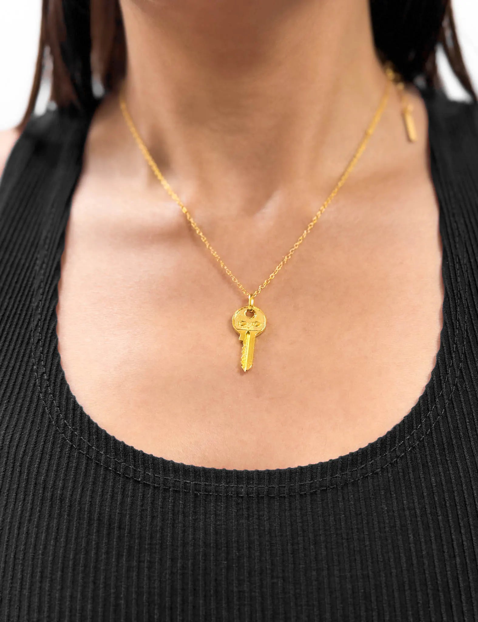 Eyelock Golden Key Charm Pendant Necklace - Elegant Jewelry for Women, Perfect for Gifts, Parties, and Everyday Wear