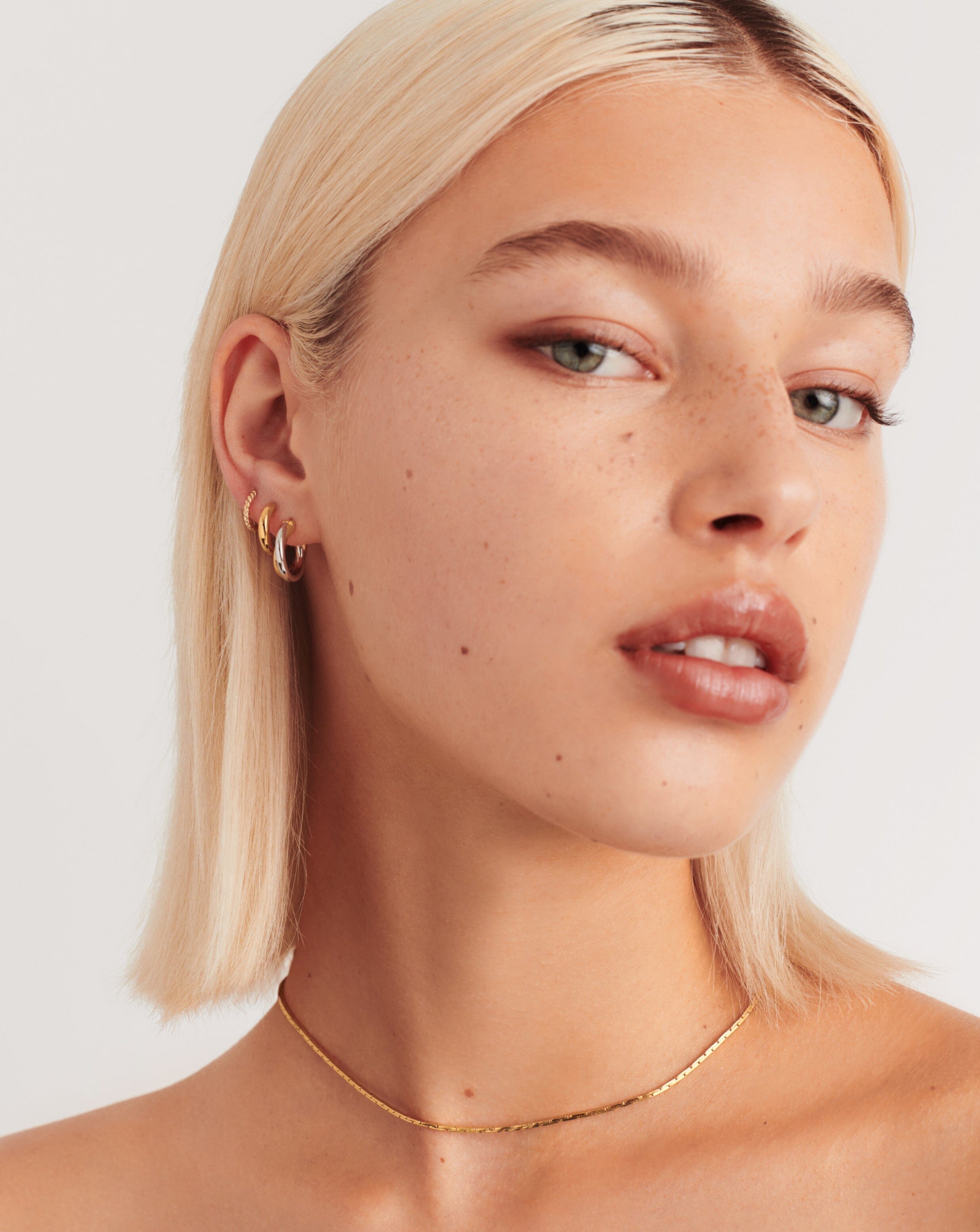 Lucy Williams Chunky Entwine Small Hoop Earrings | Mixed Metal Gold & Silver | Boho Chic Jewelry for Women | Perfect for Everyday Wear, Date Night & Special Occasions