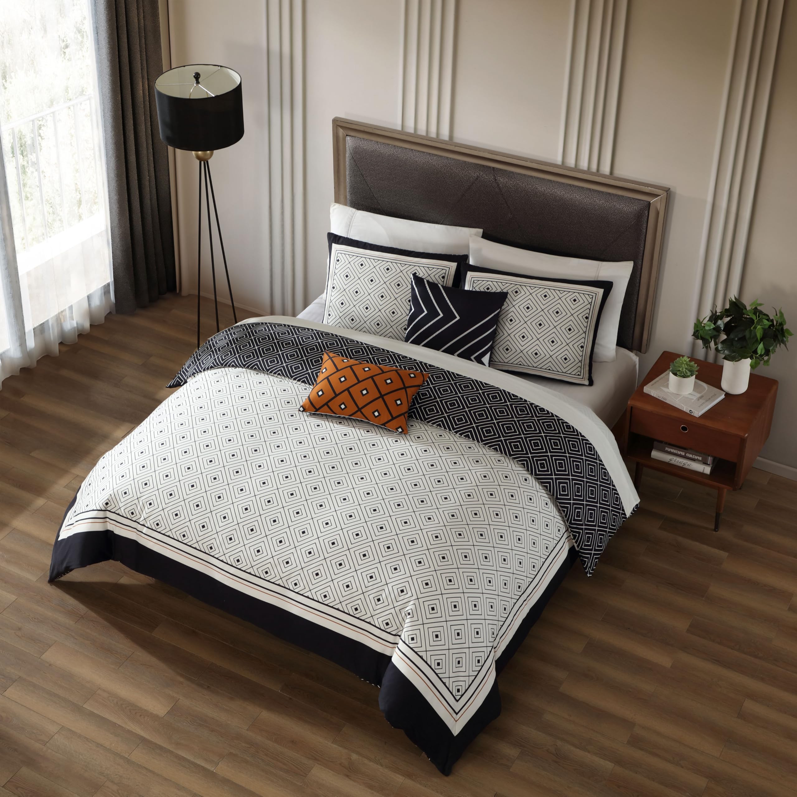 Bebejan Geometric Black and White 5-Piece King/Cal King Comforter Set - 100% Cotton Sateen, 200 Thread Count, Reversible Bedding with 1 Comforter, 2 Shams & 2 Pillows - Perfect for Modern Bedroom Decor & Guest Room Styling