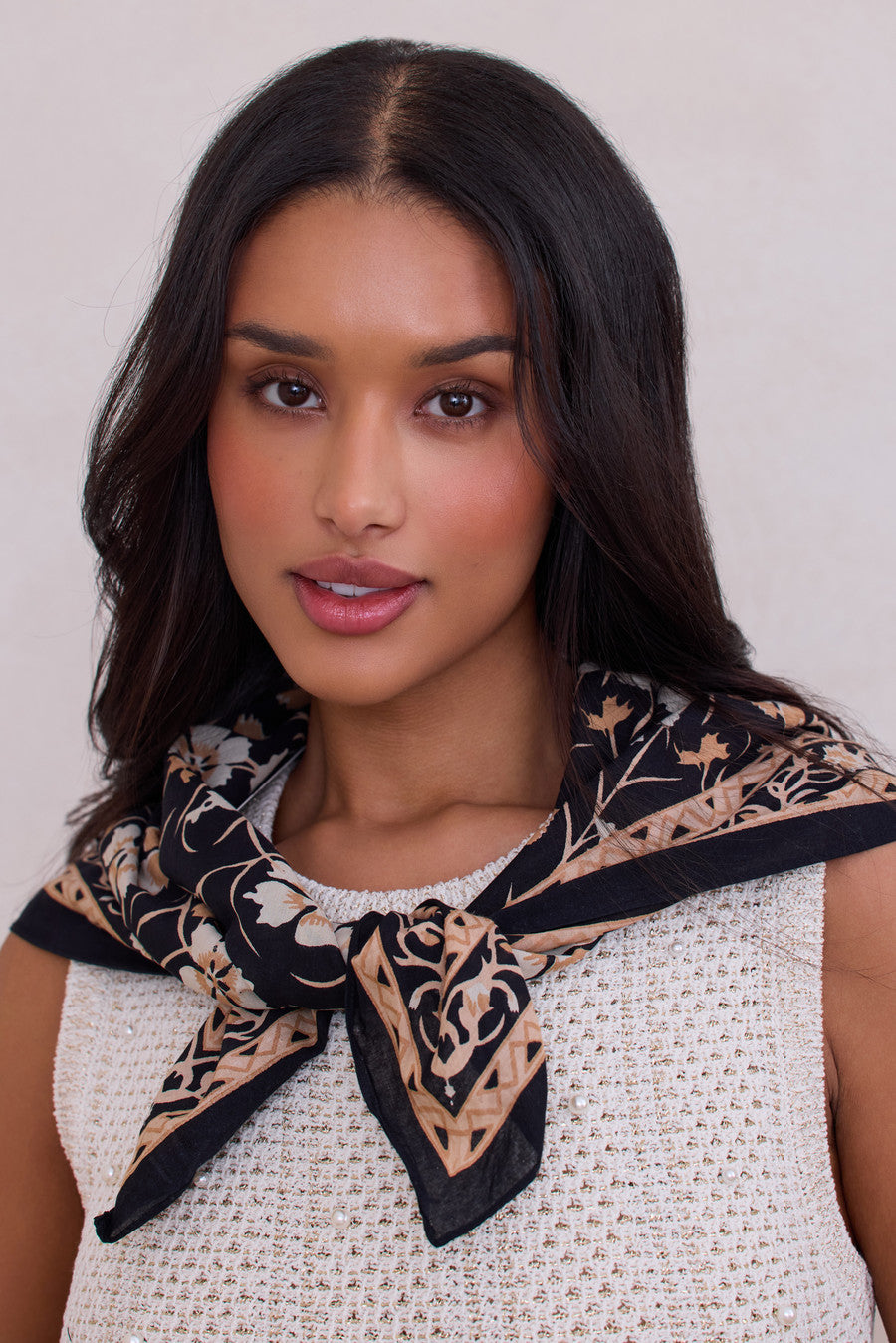 Floral Bandana Scarf - Stylish & Versatile Fashion Accessory for Women, Men - Perfect for Headband, Neck Scarf, Hair Wrap, Face Covering & Outdoor Activities
