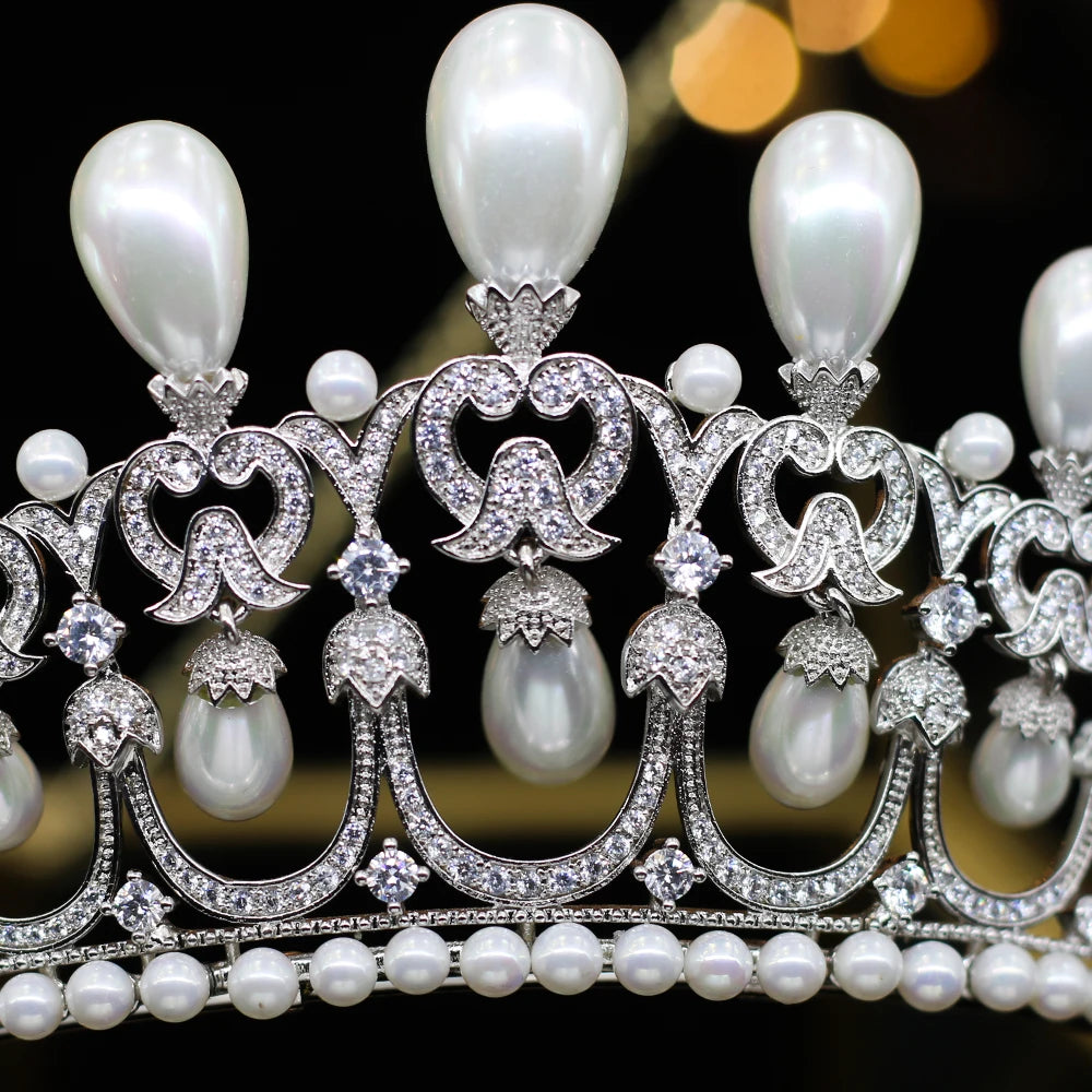 3A Cubic Zirconia Pearl Tiara Crown for Women - Elegant Bridal Hair Accessories with Gift Box - Perfect for Weddings, Prom, Pageants & Special Occasions
