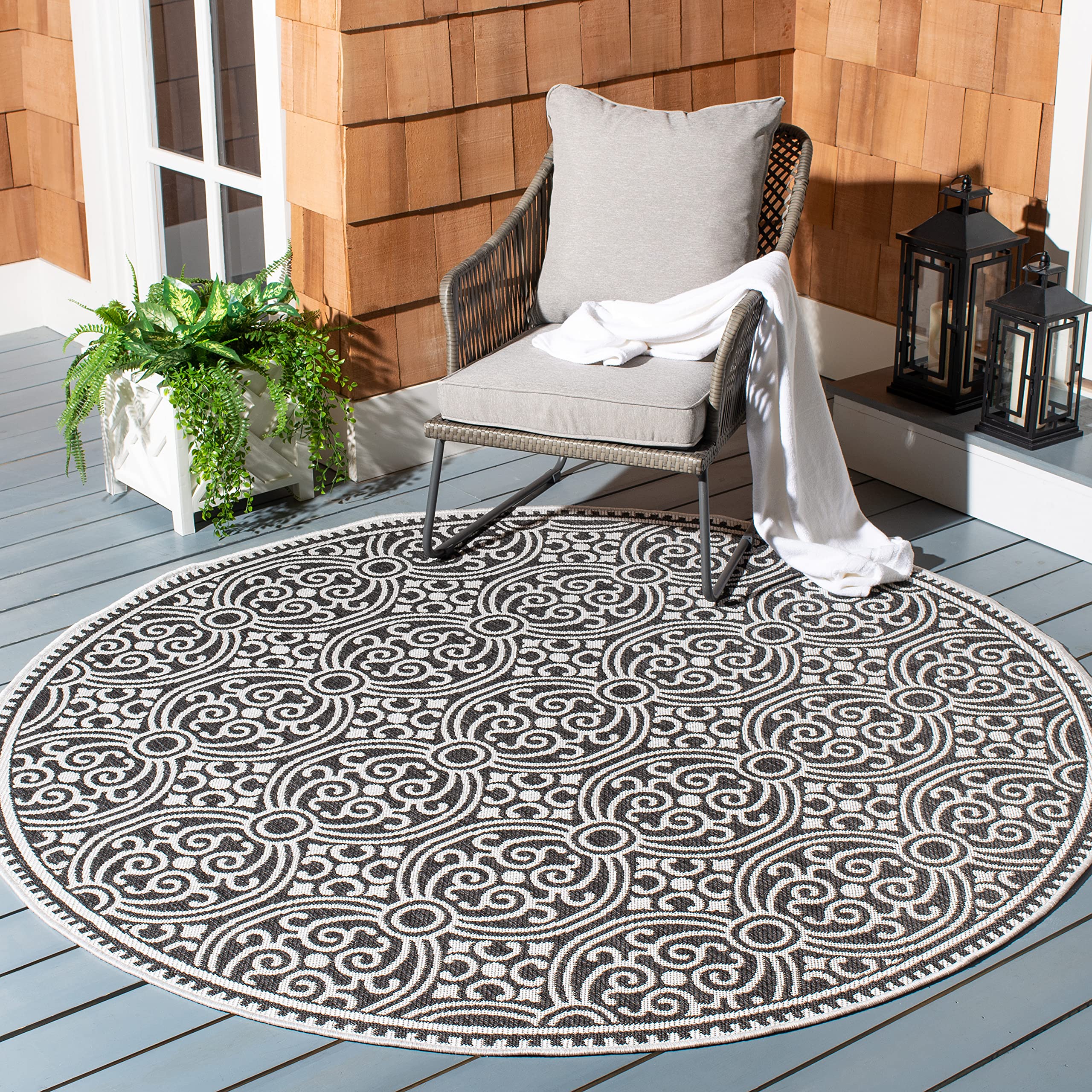 SAFAVIEH Beach House Collection 8' Round Grey/Charcoal Geometric Area Rug - Indoor/Outdoor Non-Shedding Rug for Patio, Backyard, Porch, Deck & Mudroom - Perfect for Coastal Living Spaces & Beach-Themed Decor