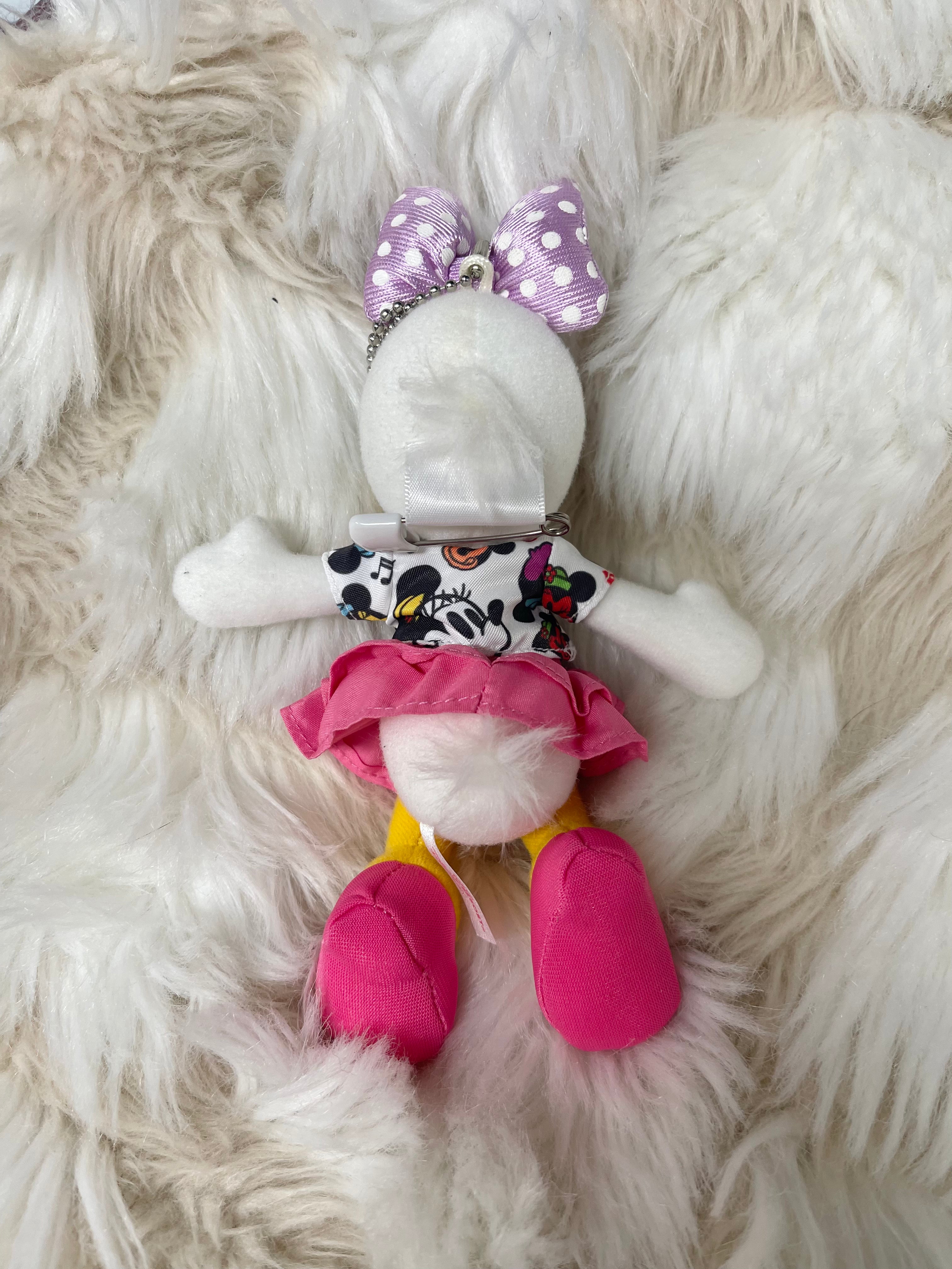 Disney Daisy Duck Plush Keychain - Cute Cartoon Character Keyring for Bags, Backpacks & Gifts | Tokyo Disneyland Souvenir & Park Accessories