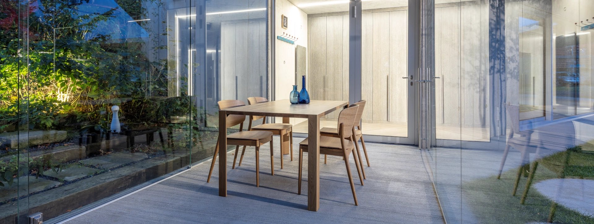 Valencia Side Chair by Ton - Modern Wooden Dining Chair for Kitchen, Living Room & Office - Comfortable & Stylish Seating Solution