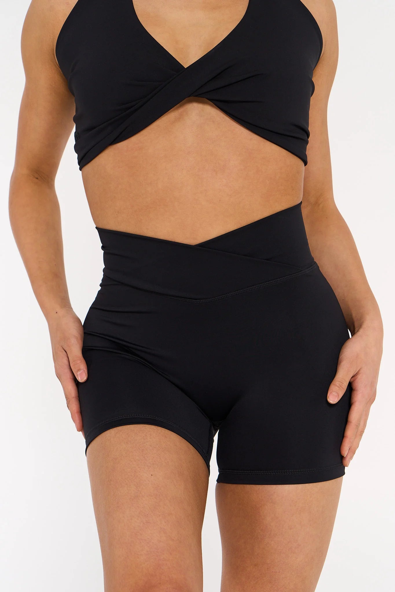 CD V Bike Shorts for Women - High Waist Cycling Shorts with Pockets - Breathable & Comfortable for Workout, Running, Yoga - Perfect for Gym, Outdoor Sports & Daily Wear