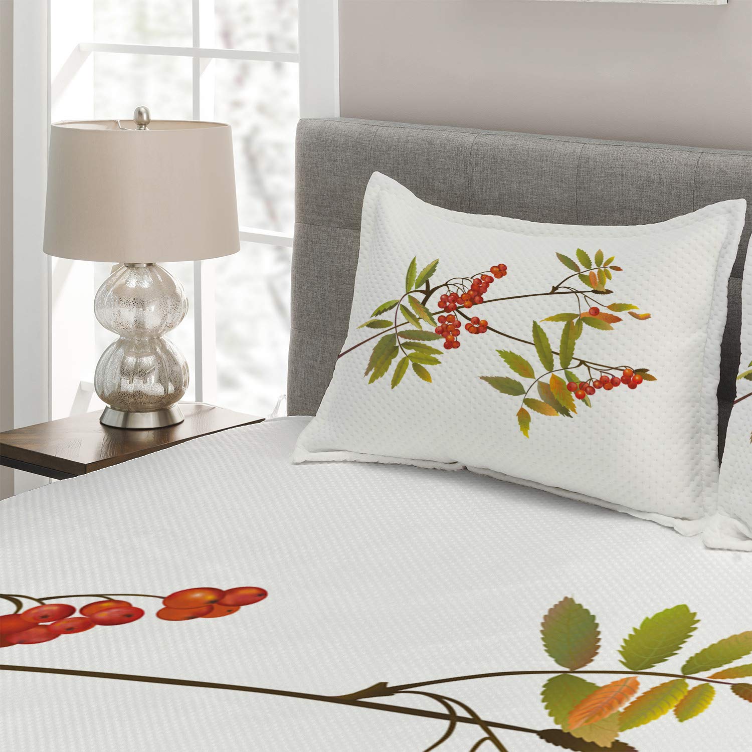 Ambesonne 3-Piece King Size Coverlet Set with 2 Pillow Shams - Botanical Ashberry Tree Branch Spring Design in White Green Ruby - Lightweight Bedspread for Master Bedroom, Guest Room & Seasonal Decor