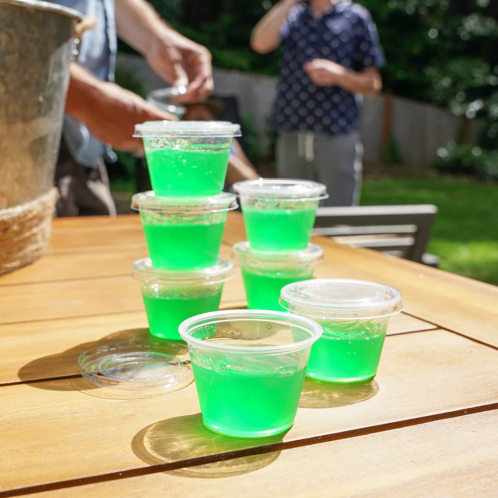 True 2.5oz Disposable Plastic Jello Shot Cups with Lids - 25-Pack | Leak-Proof Condiment Containers for Salad Dressing, Sauces, Party Snacks & Desserts | Perfect for Parties, BBQs, Picnics & Catering Events