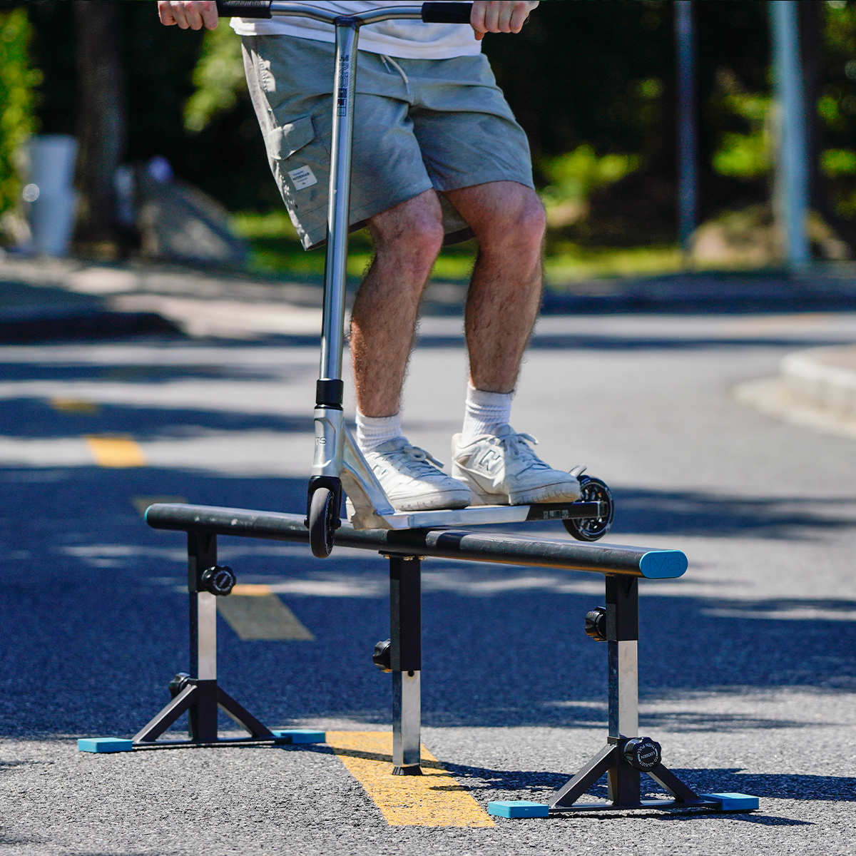 Invert Supreme Portable Grind Rail - Lightweight Skateboard Training Rail for Street & Park Tricks - Perfect for Beginners & Pro Skaters at Home or Skatepark