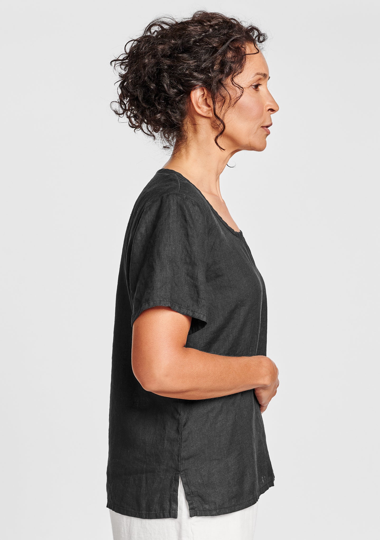 Premium Linen T-Shirt for Men & Women - Soft Breathable Cotton Blend Tee - Casual Summer Essential for Travel & Everyday Wear