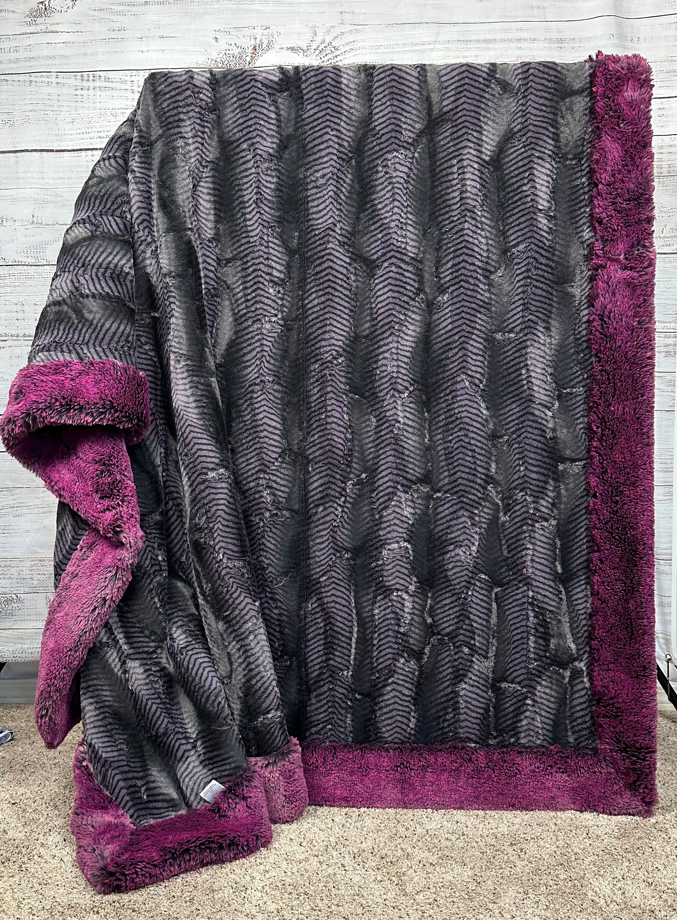 Premium Mumba Arctic Fox Double Luxe XL 30mm Extra Plush 55x86 Minky Blanket - Ultra Soft & Cozy for Bed, Couch, and Nursery