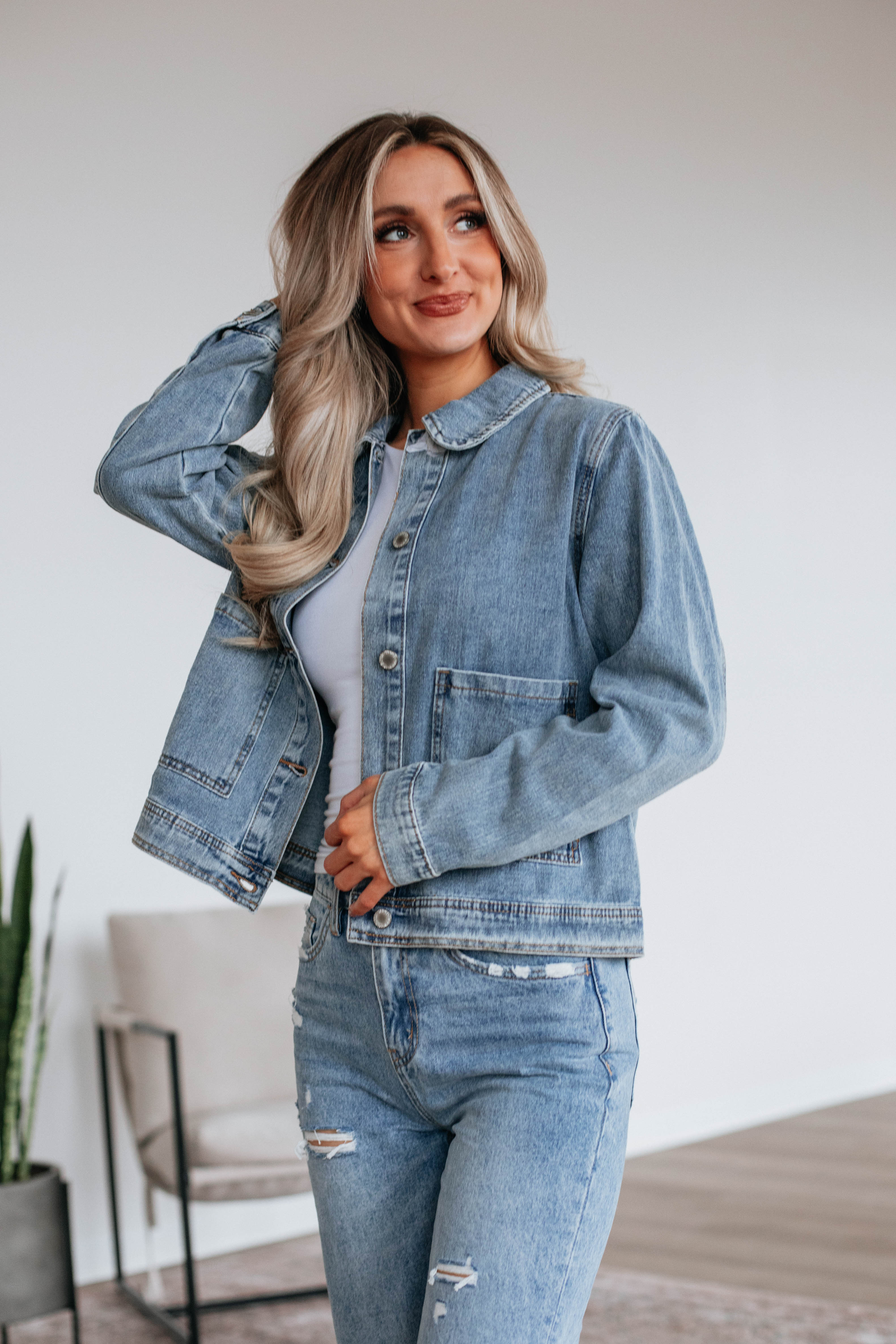Burke Denim Jacket for Men & Women | Vintage Style Distressed Denim Jacket | Perfect for Casual Outfits, Streetwear & Fall Layering