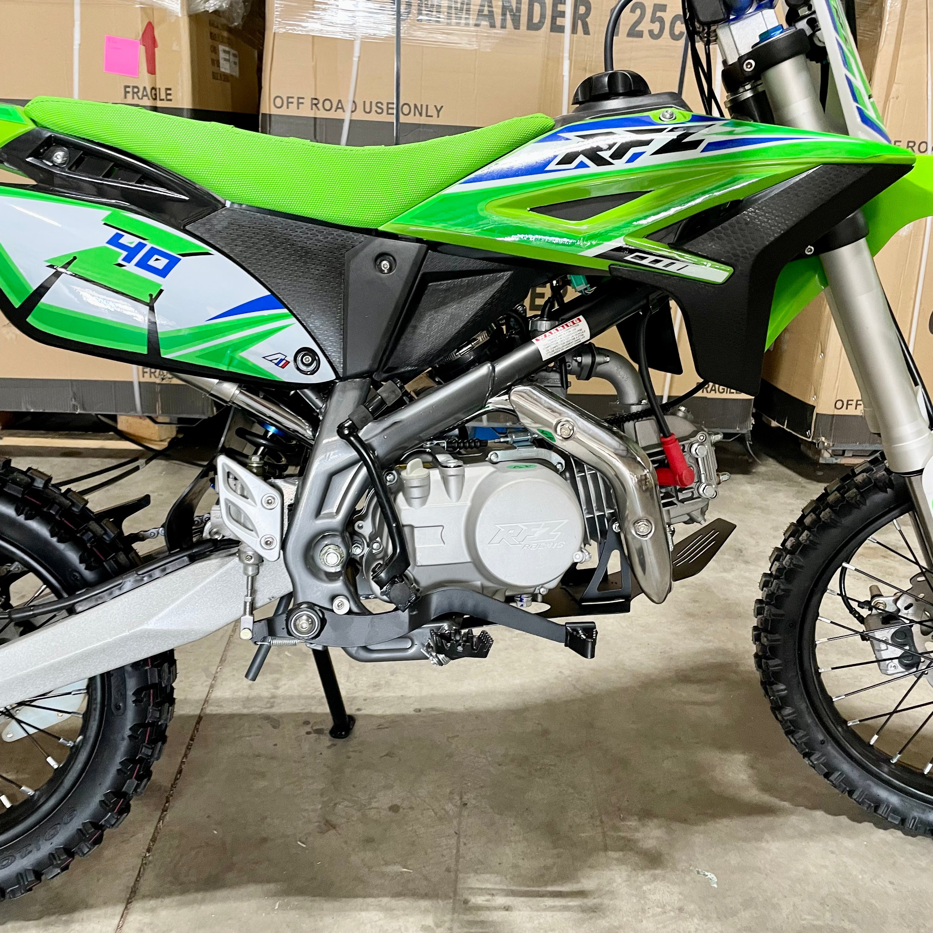Apollo Z40 140cc Adult Dirt Bike - Off-Road Motorcycle for Men & Women - Perfect for Trail Riding, Motocross & Adventure Racing