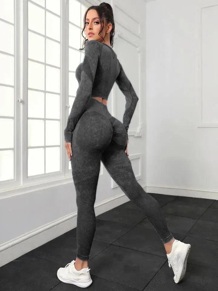 Seamless Yoga Sets for Women - Long Sleeve Crop Top & High Waist Leggings - Workout Sportswear Gym Clothing - Perfect for Yoga, Pilates, Running & Fitness Training