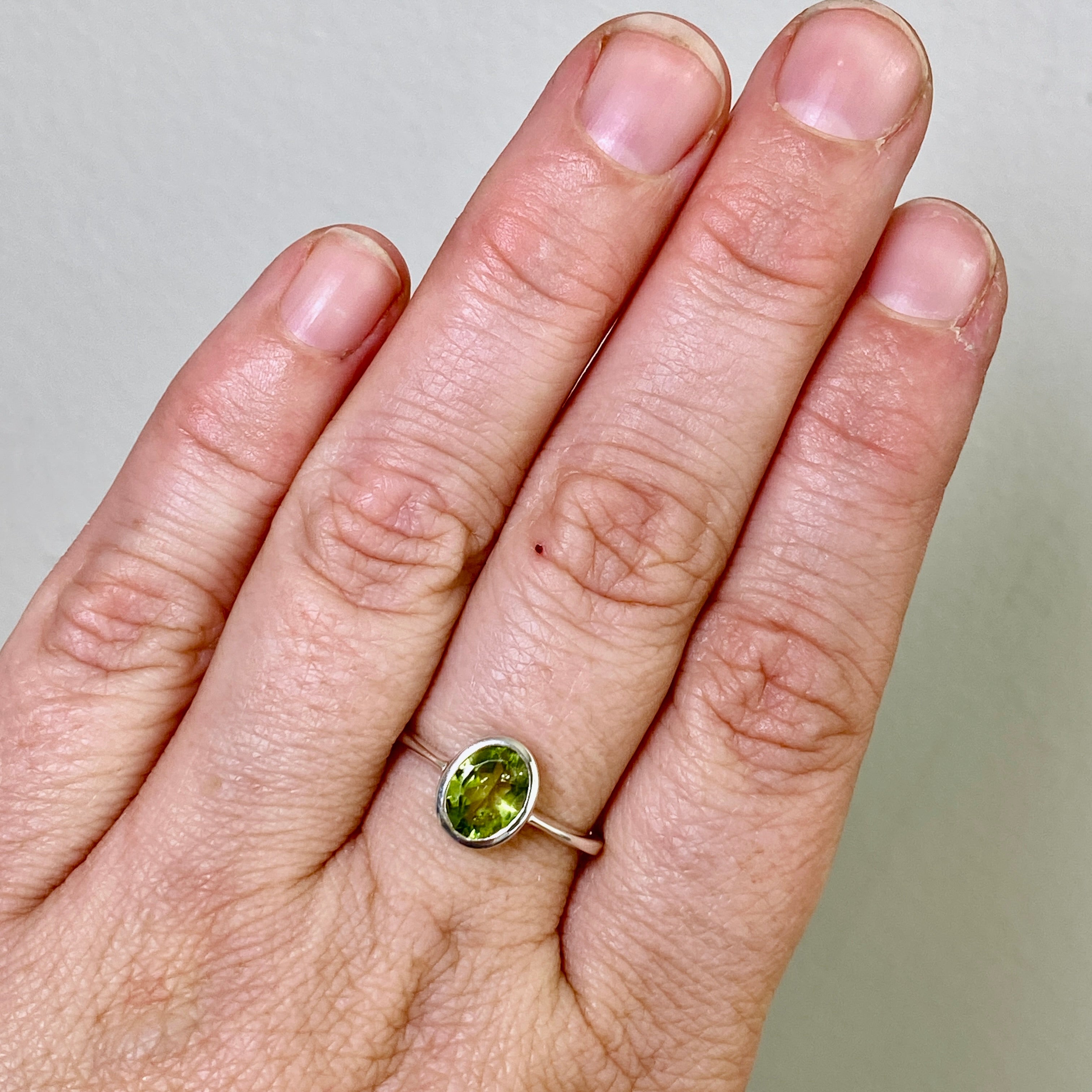 Peridot Oval Faceted Ring Size 8.5 - Dainty Green Gemstone Jewelry for Women - Perfect for Engagement, Anniversary & Everyday Wear
