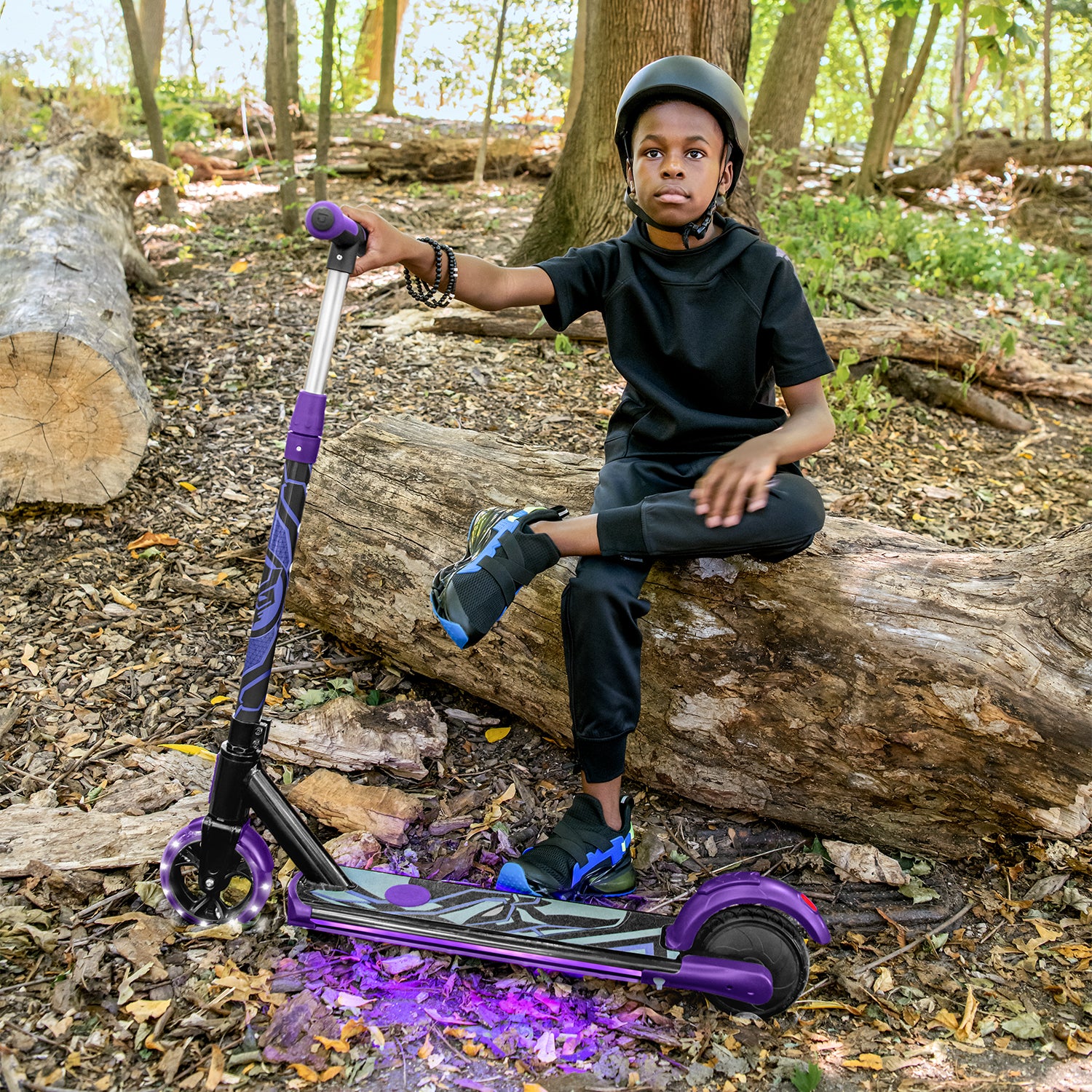 Marvel Black Panther Kids Electric Scooter - 3 Wheel LED Light Up Scooter for Boys & Girls Ages 5-12 - Perfect for Outdoor Play, Commuting to School & Neighborhood Adventures