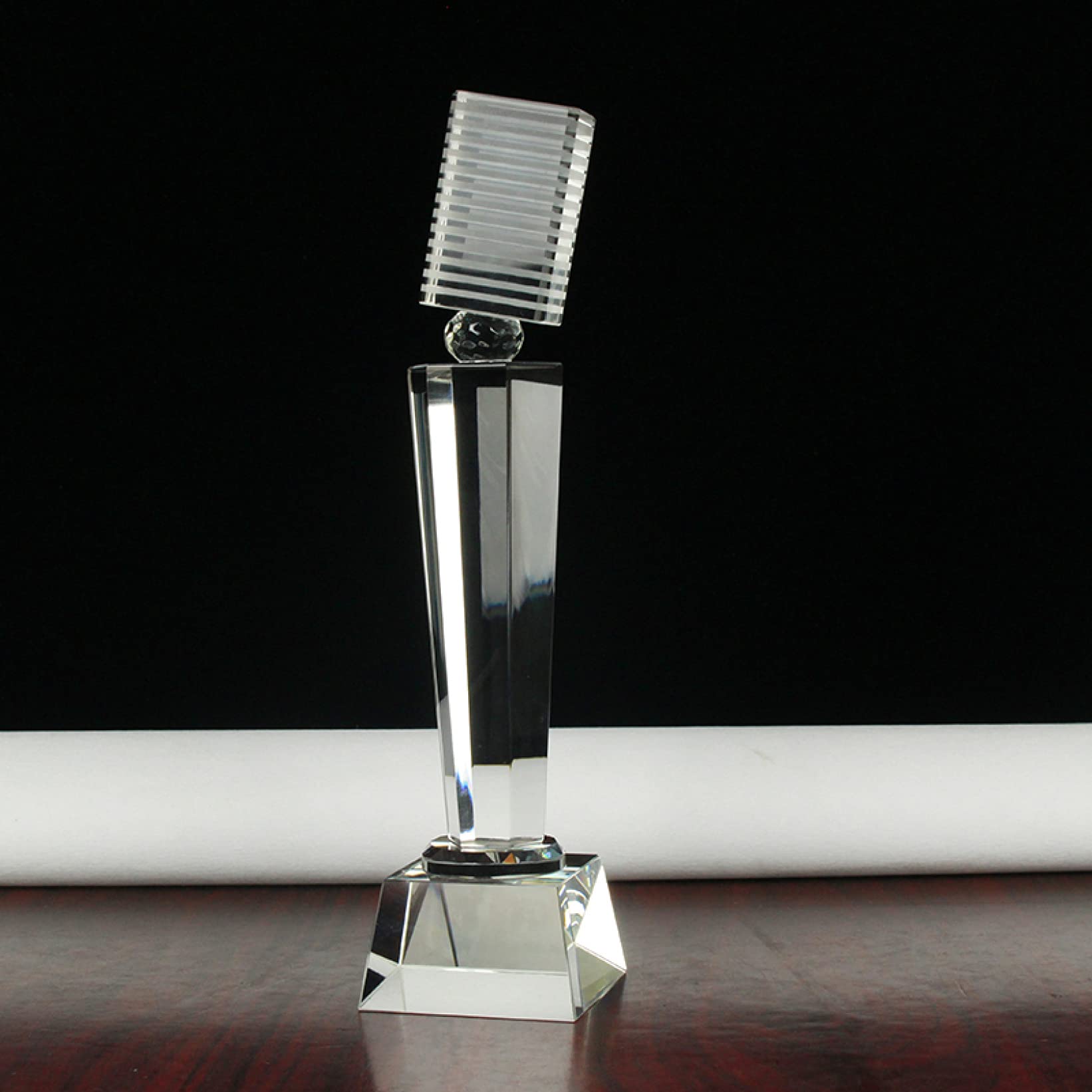AOBRICON Crystal Microphone Trophy Award - Elegant Singing Souvenir Gift with Music Voice, Perfect for Karaoke Parties, Singing Competitions & Music Lovers