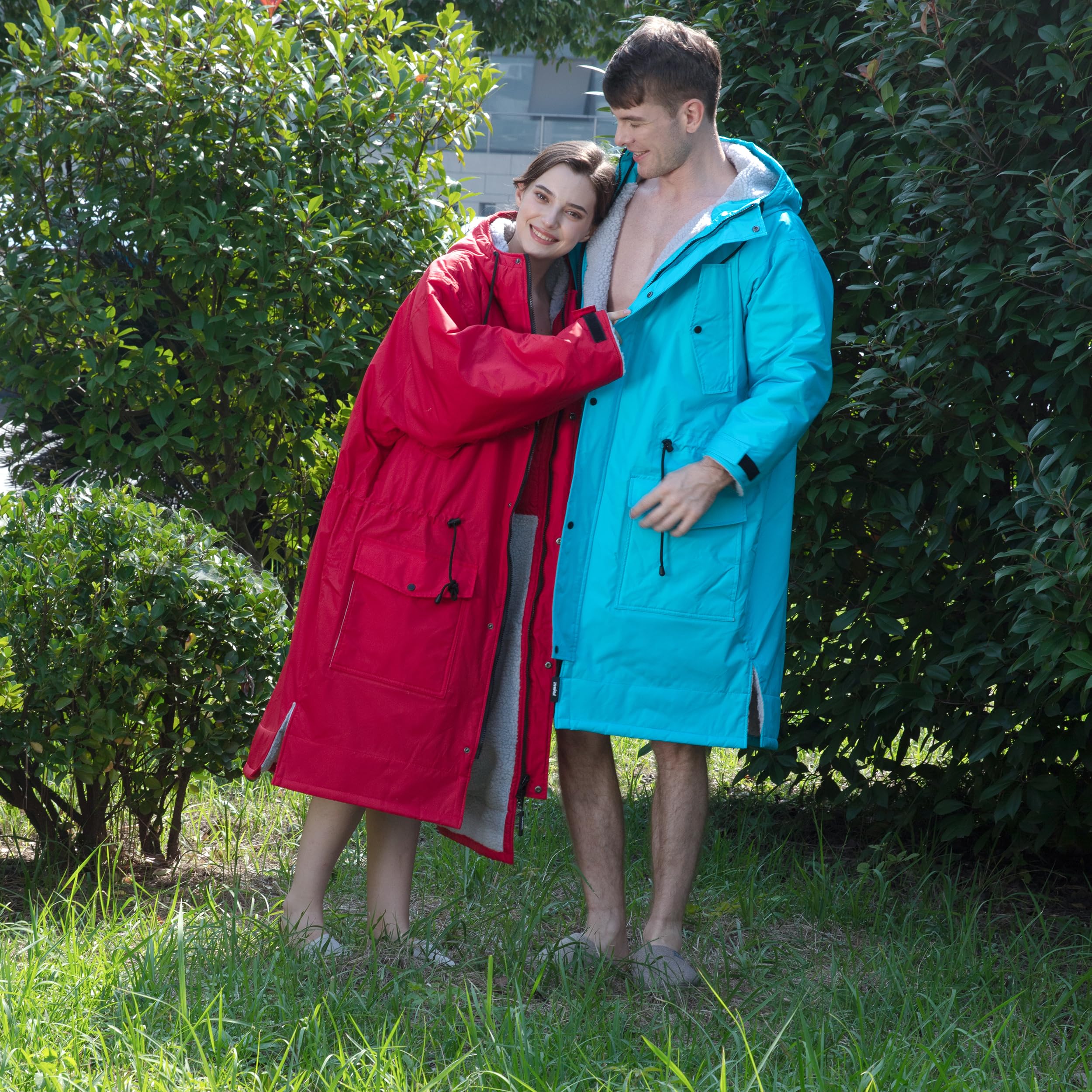 **Unisex Waterproof Swim Parka - Oversized Quick Dry Hooded Surf Poncho for Men & Women, Windproof Beach Changing Robe - Perfect for Swimming, Surfing & Outdoor Activities**