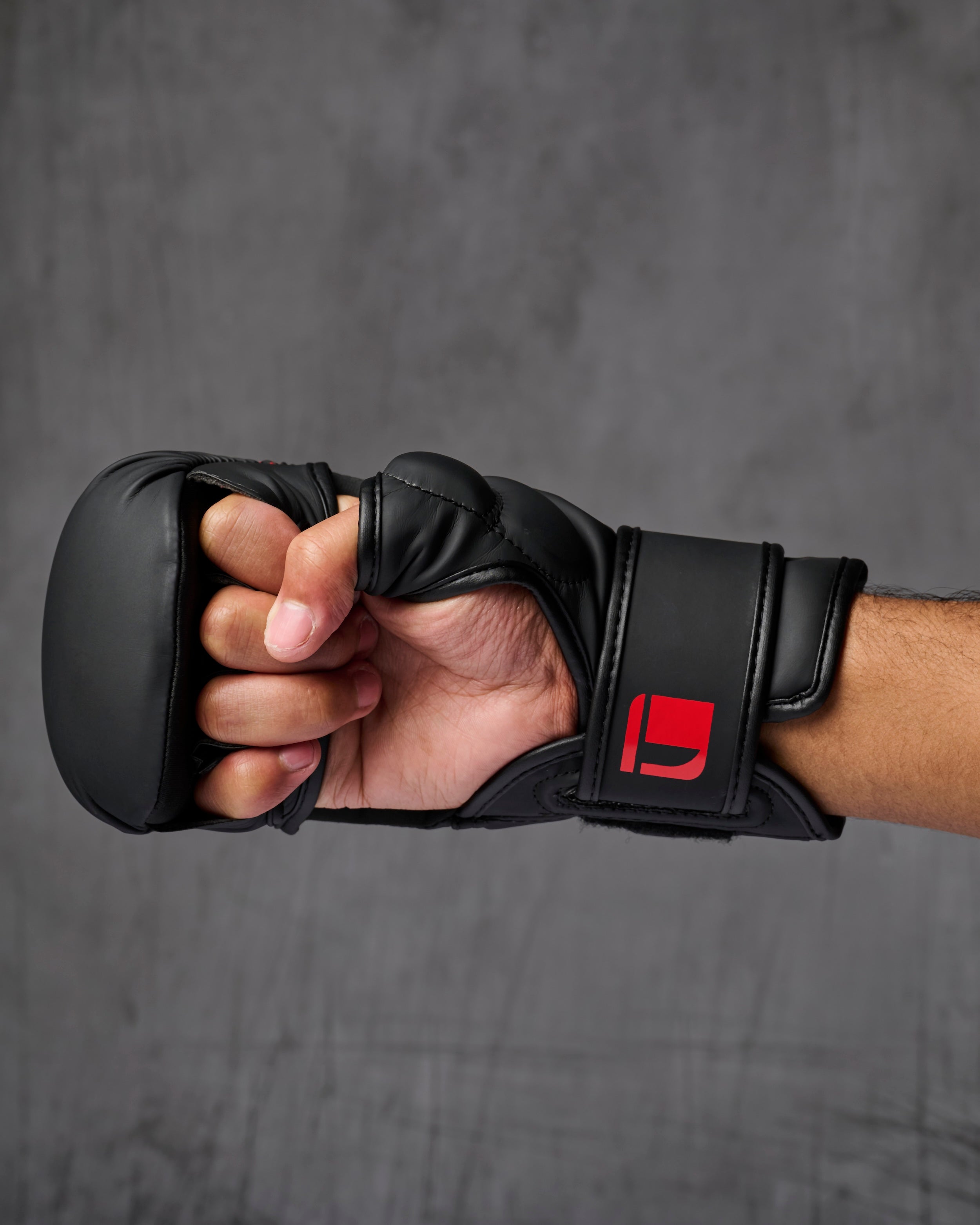 Battle MMA Gloves - Premium Training & Sparring Gloves for Fighters - Ideal for MMA, Boxing, and Martial Arts Training