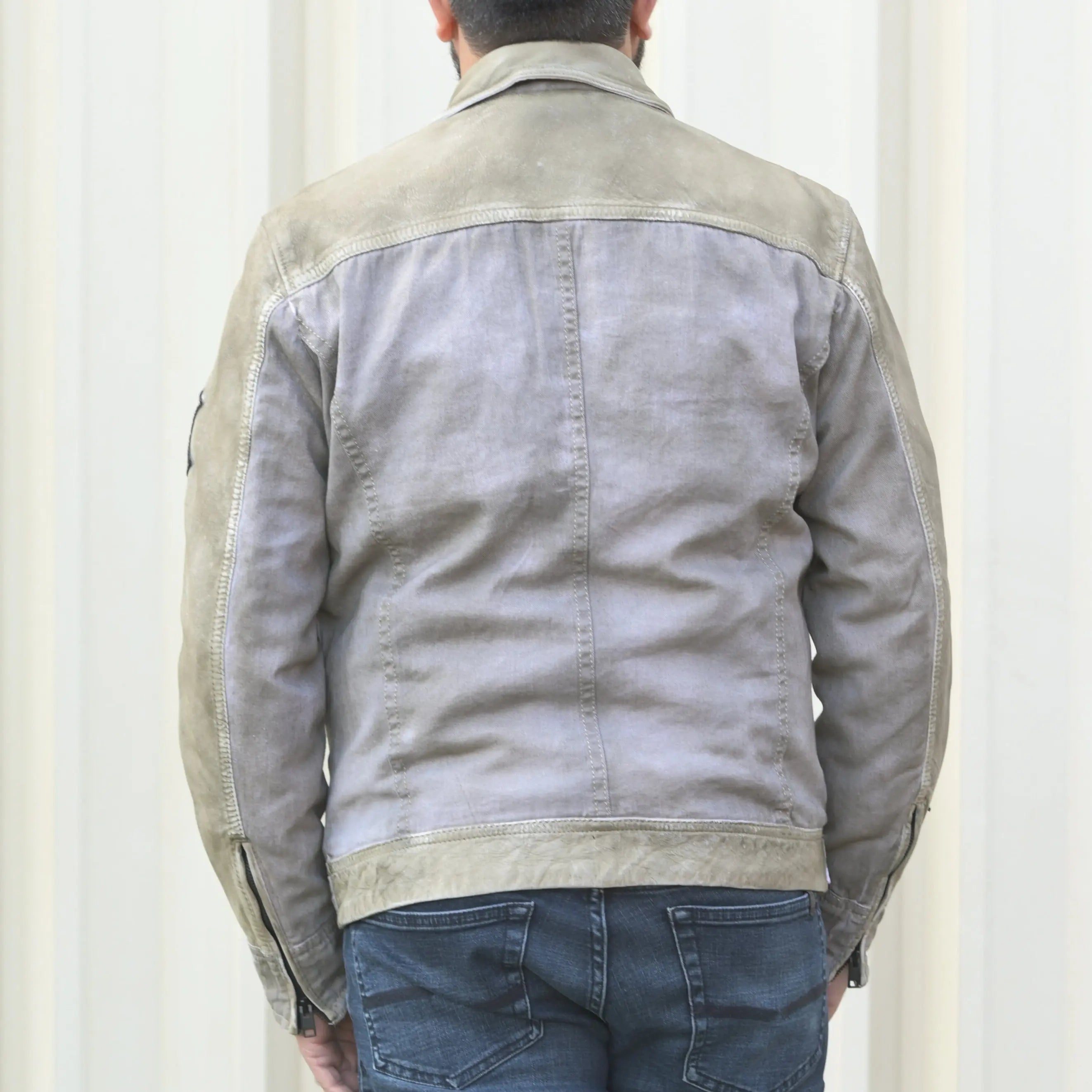 Men's Vintage Leather & Twill Bomber Jacket with Military Patches & 4 Zippered Pockets - Perfect for Casual Outings & Motorcycle Rides