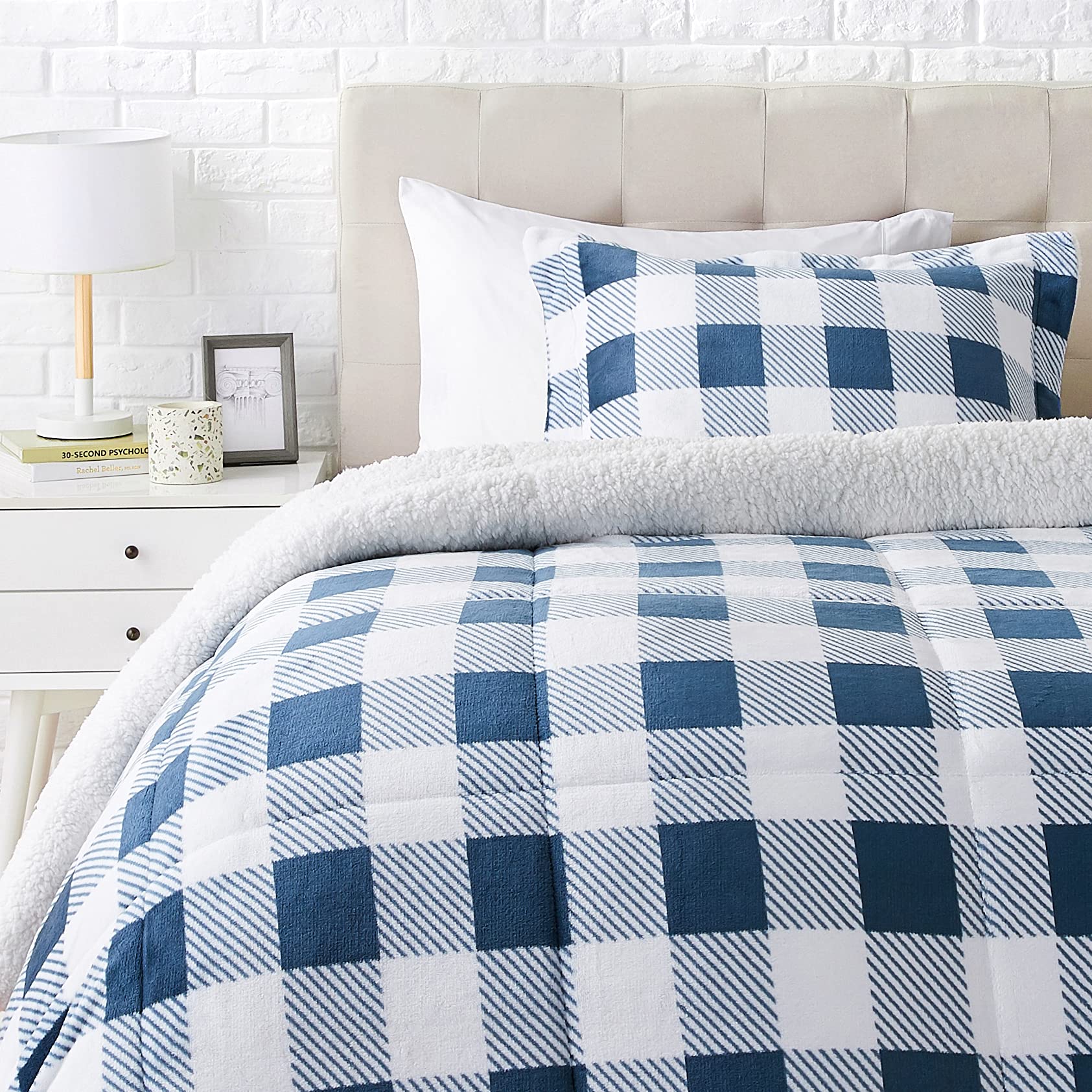 Amazon Basics Ultra-Soft Micromink Sherpa Comforter Bed Set - Navy Gingham, Twin Size - Cozy Winter Bedding for Warmth & Comfort in Bedrooms, Guest Rooms & Dorm Rooms