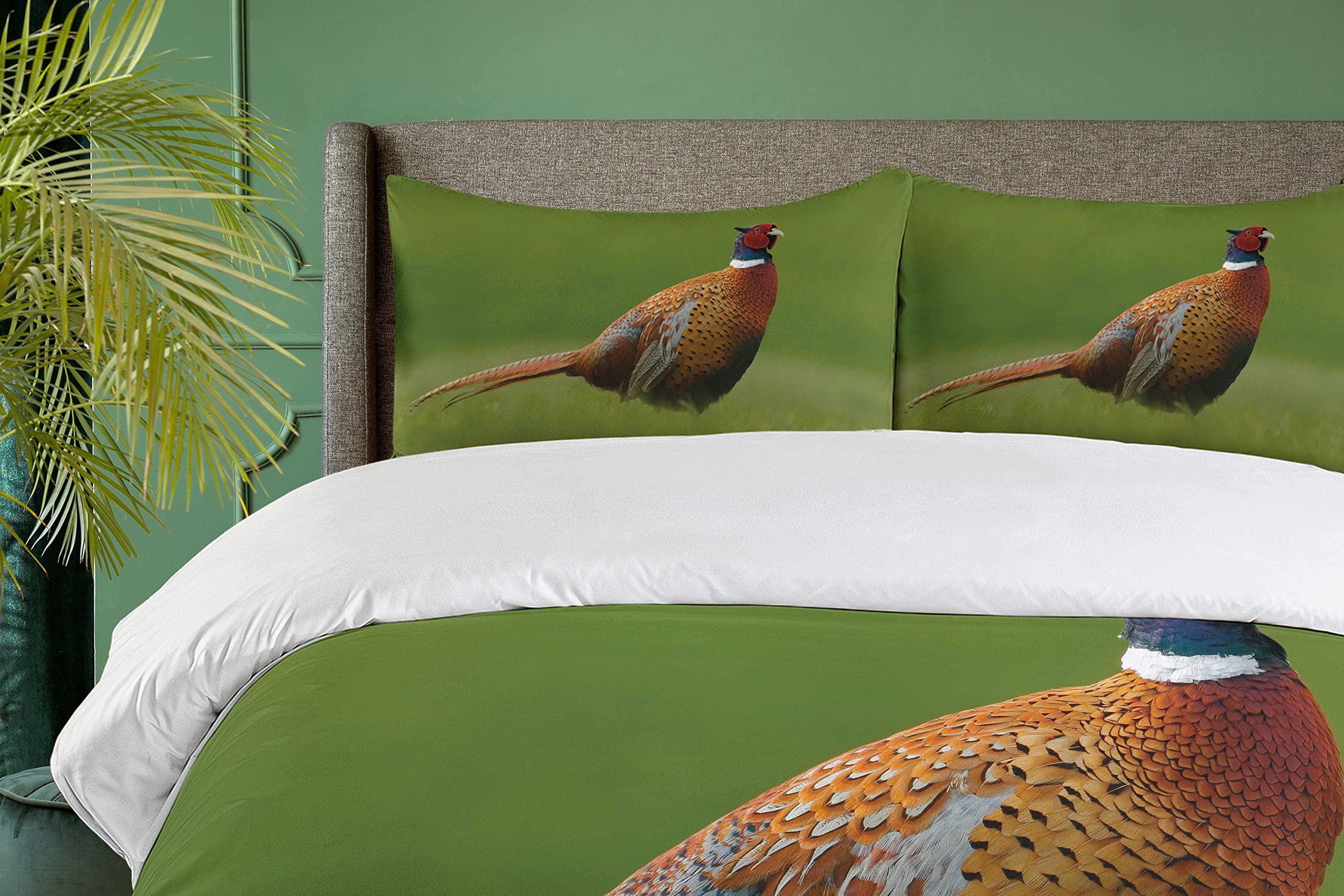 Ambesonne Green Duvet Cover Set - European Inspired Czech Republic Creature Design on Blurred Background, 3-Piece Queen Size Bedding Set with 2 Pillow Shams in Ginger Chocolate & Red | Bohemian Home Decor for Bedroom & Guest Room