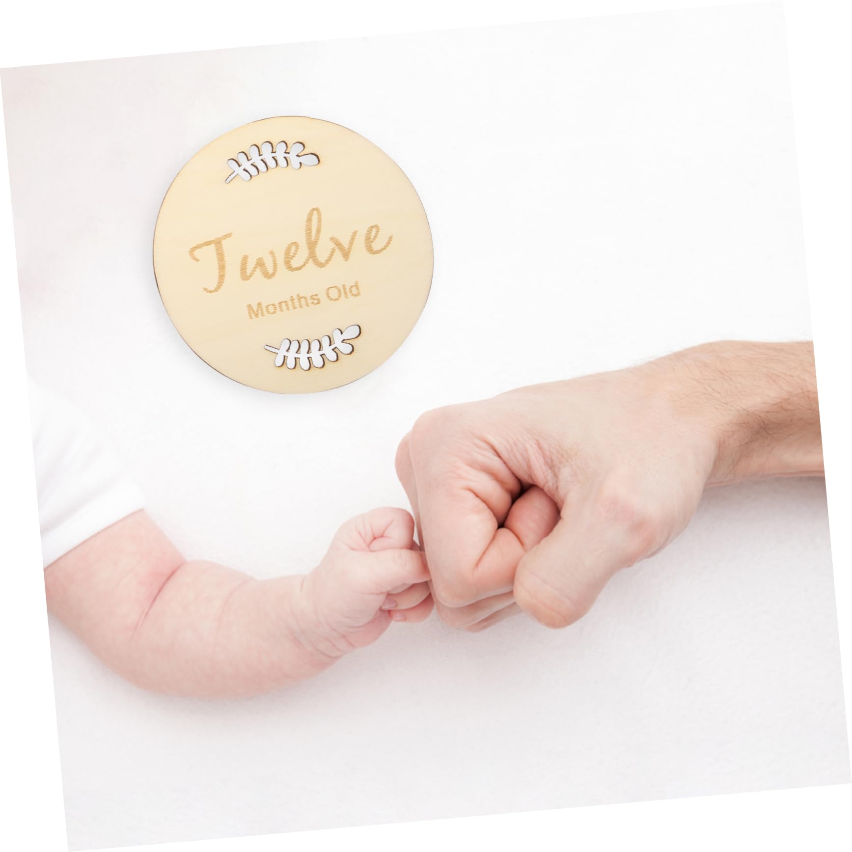 FAVOMOTO Baby Announcement Sign Set - Newborn Milestone Cards, Wooden Birth Announcement & Baby Shower Decor for Infants (Month/Day) | Perfect for Gender Reveals, Newborn Photos & Nursery Decor