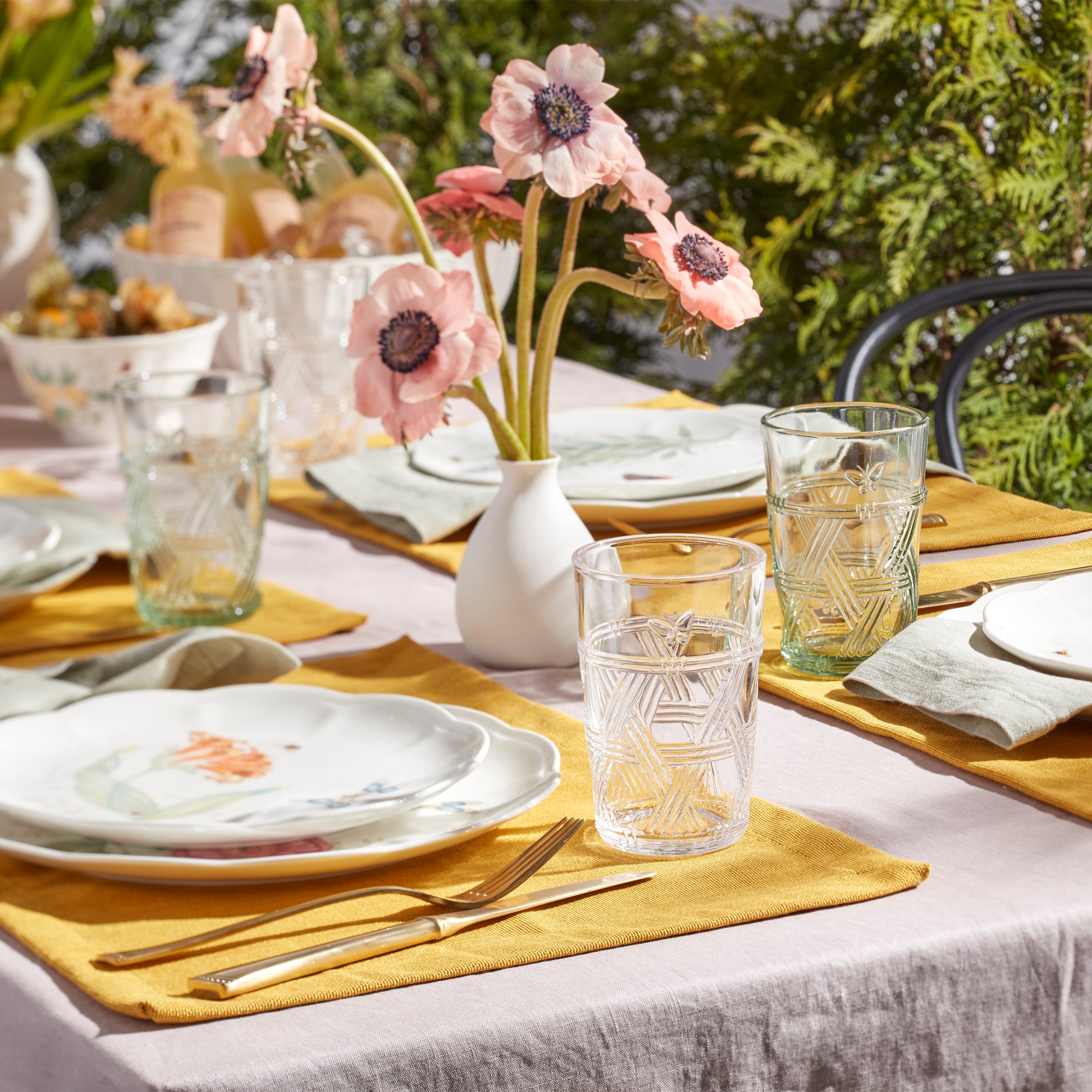 Butterfly Meadow Clear Tall Drinking Glasses Set of 4 - Elegant Glassware for Iced Tea, Cocktails & Home Decor