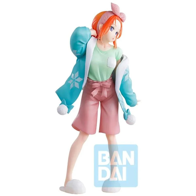 Bandai Ichibansho The Quintessential Quintuplets Yotsuba Nakano Loungewear Ver. Anime Figure - Collectible Anime Character Statue for Display, Gift & Home Decor