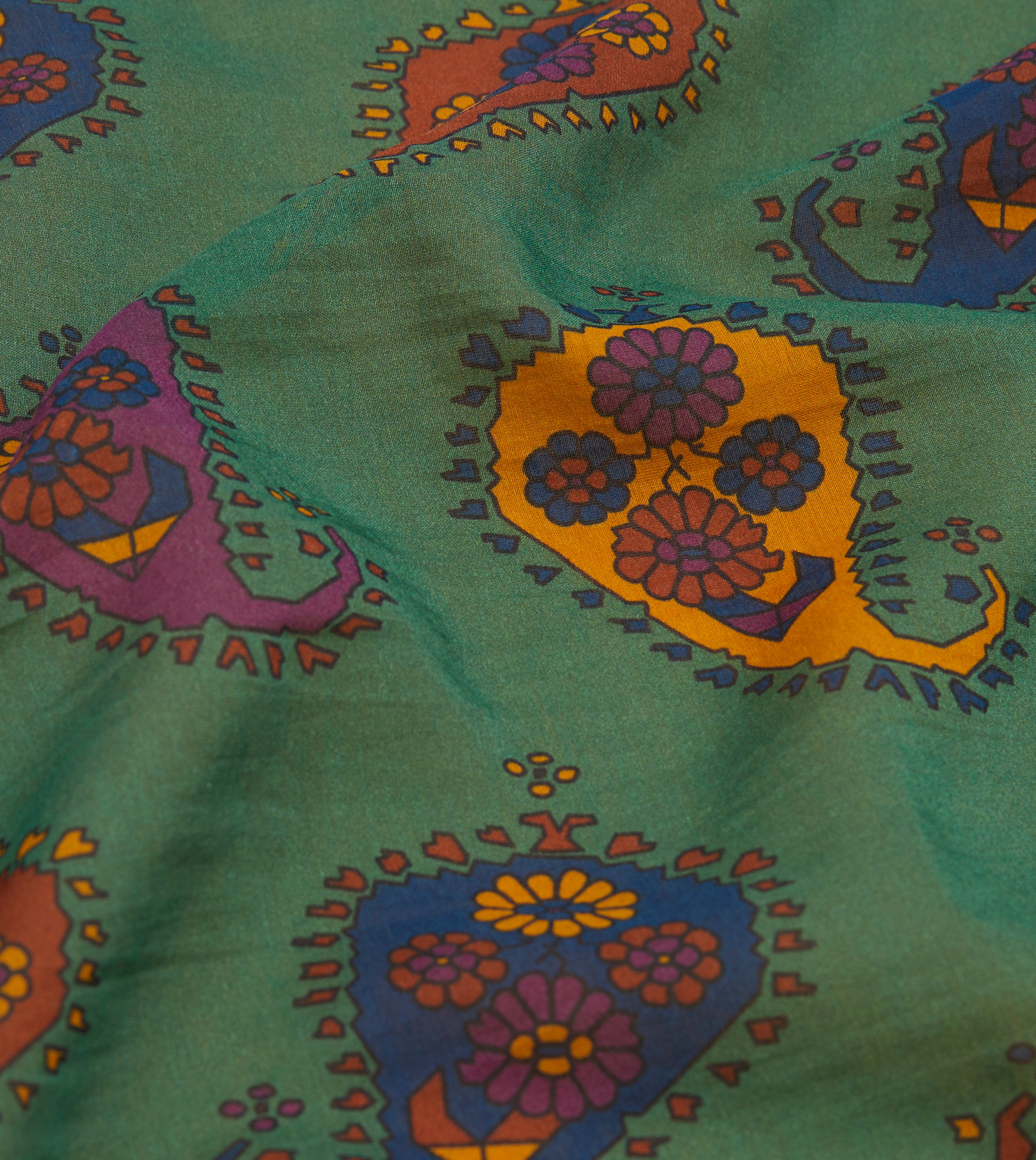 Stylish Green Flower Paisley Print Silk Cotton Bandana Scarf - Fashion Accessory for Women, Men & Outfits - Perfect for Casual Wear, Head Wrap, Neck Scarf & Boho Style